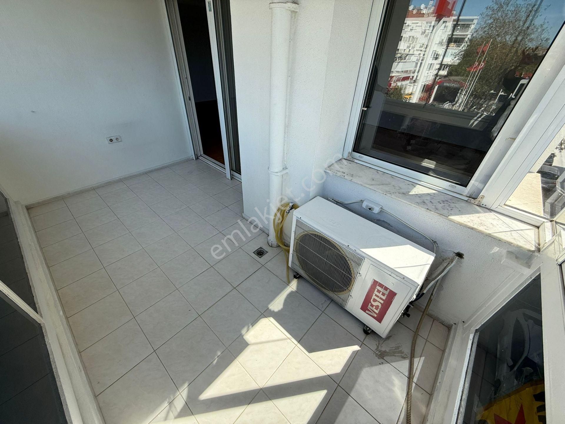 İnönü Cad Üzerinde Otoparklı Asansörlü 4+1 220 M² Satılık Daire - Görsel 5