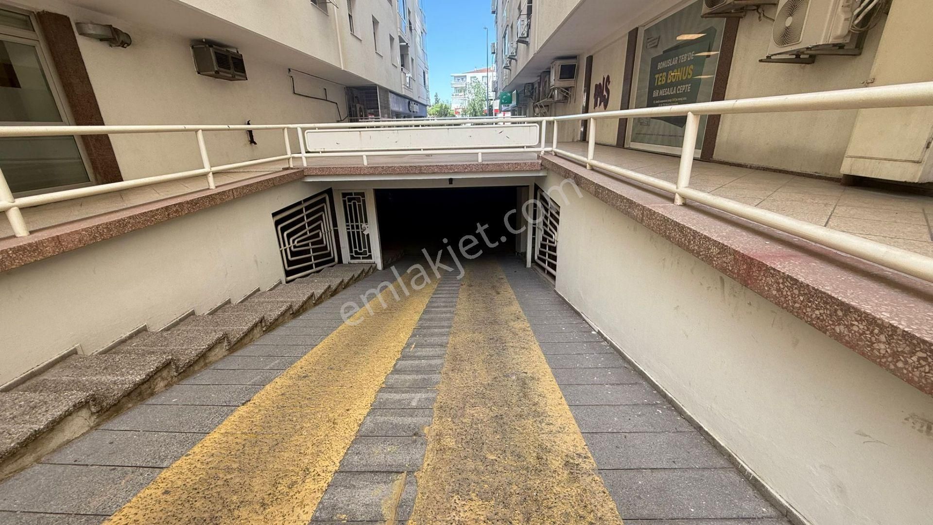 İnönü Cad Üzerinde Otoparklı Asansörlü 4+1 220 M² Satılık Daire - Görsel 33