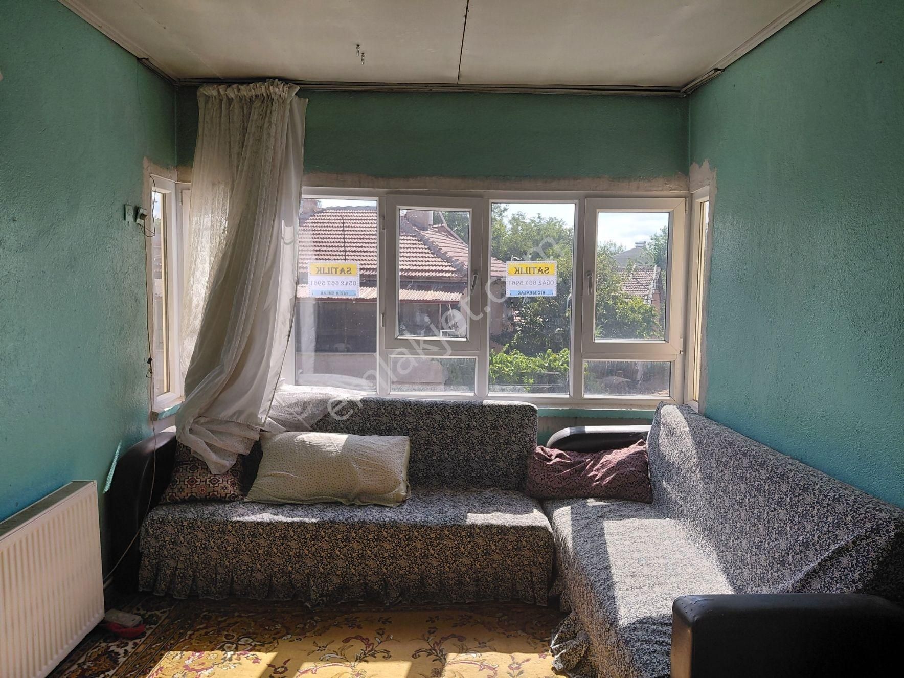 Bizim Emlaktan 2 Katlı Bahçeli Mustakil Arsa Parasına - Görsel 4