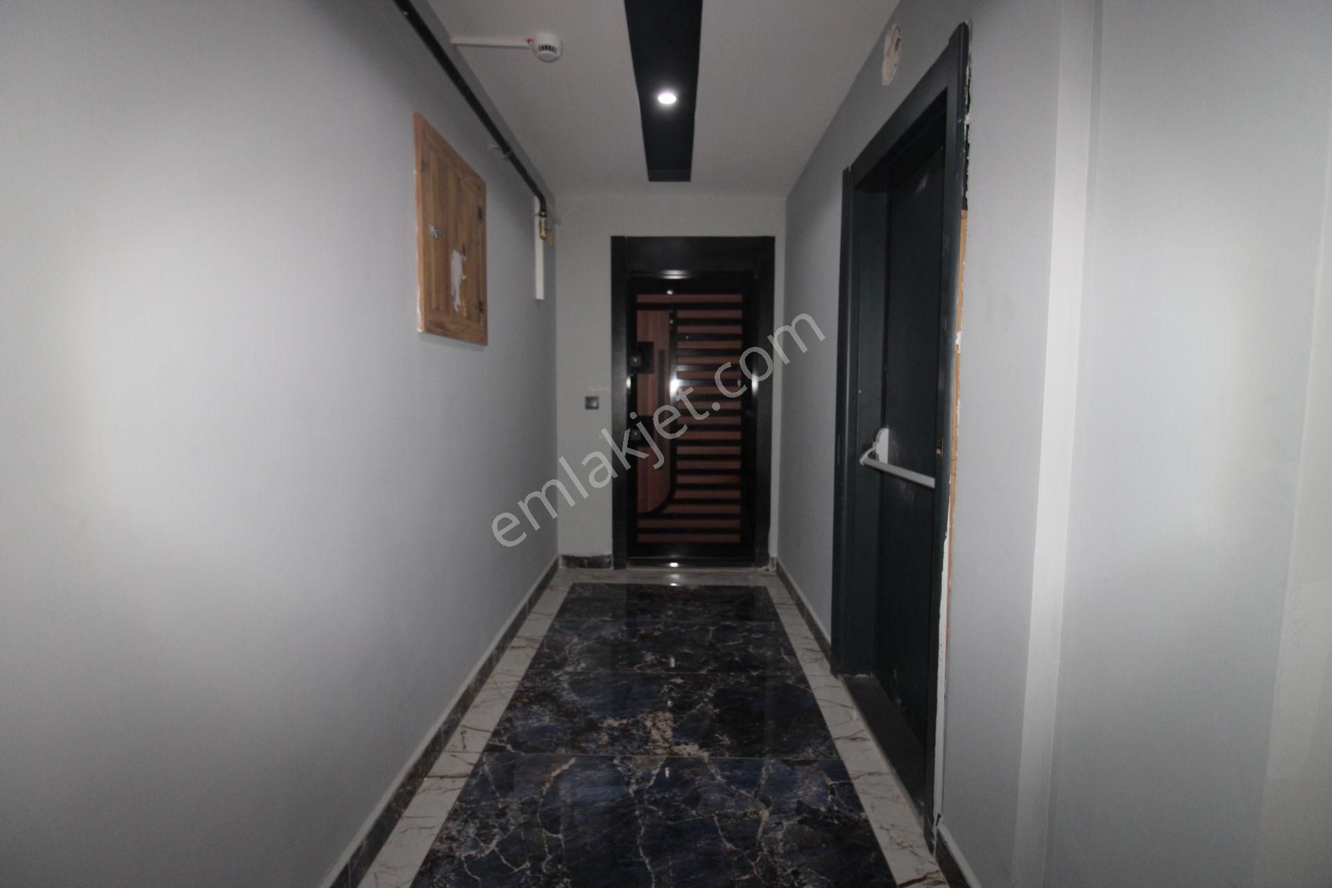 Mezitli De 2+1 Cepheleri Açık Lüx Daire - Görsel 15