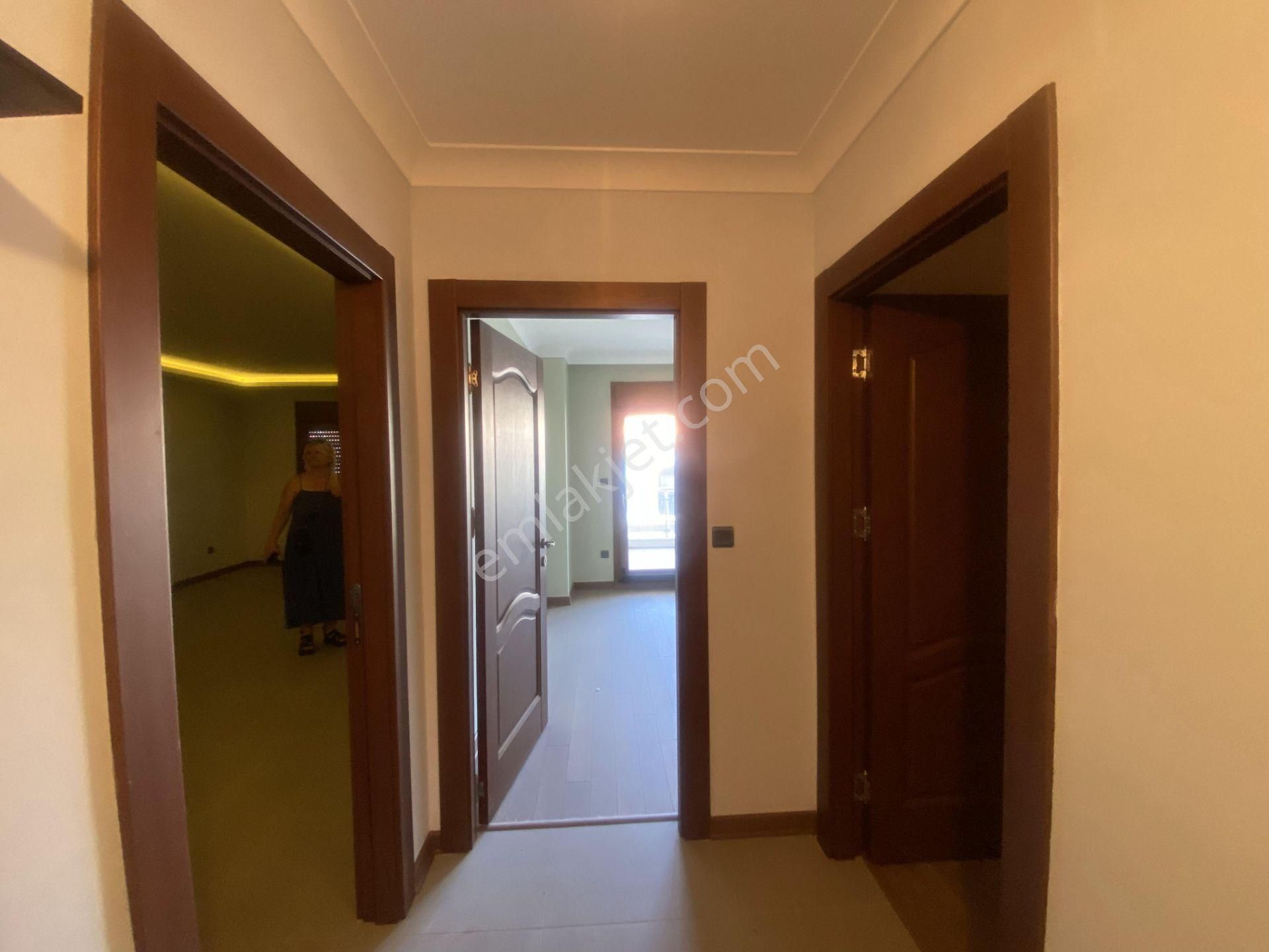 Ayvalık Sarımsaklı Da Satılık Daire.denize 180 Metre Mesafede - Görsel 3