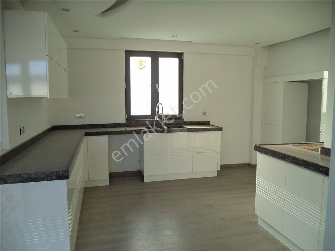 Mudanya Bademli'de Satılık 600 M2 Bahçeli Sıfır Villa - Görsel 9