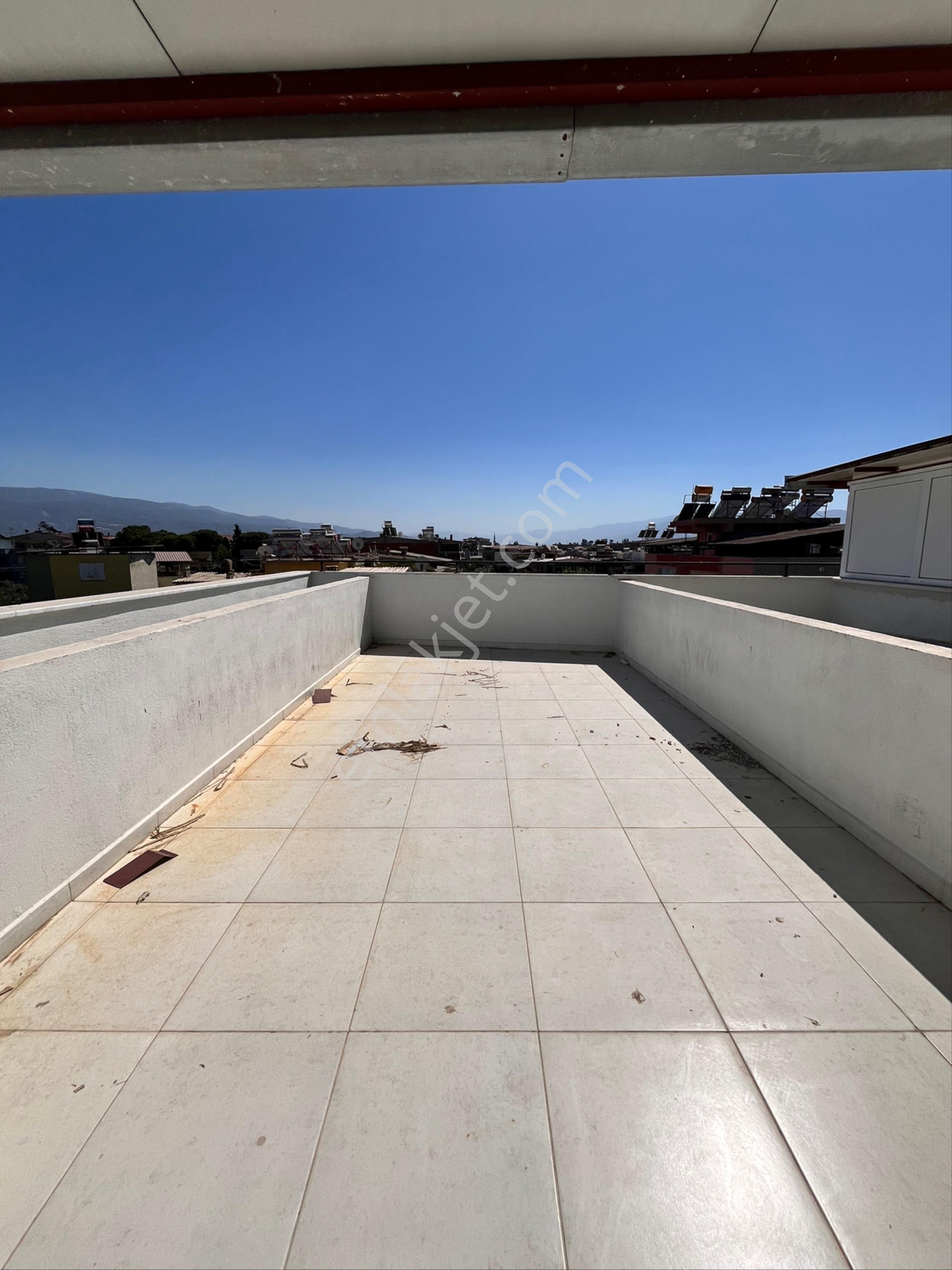 Genç Gayrimenkulden Satılık Dublex Daire - Görsel 13