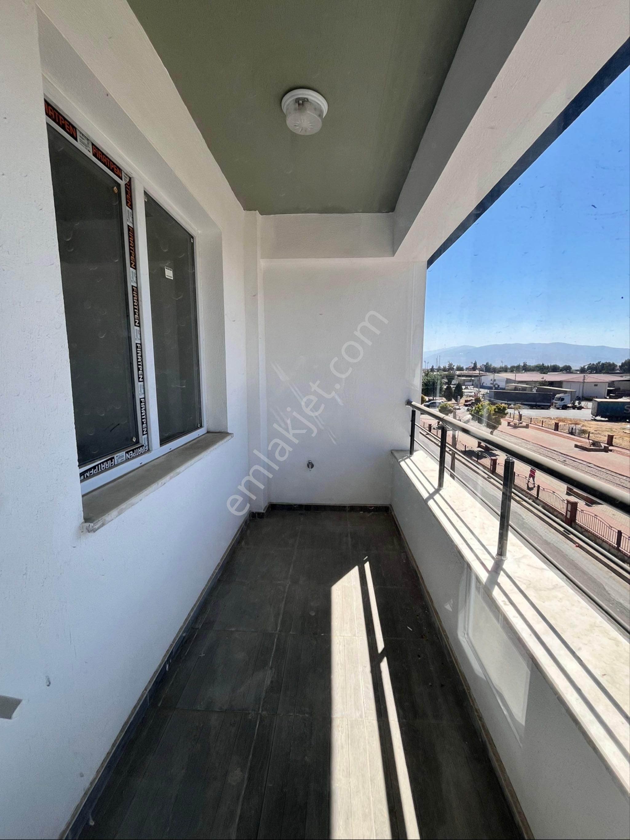 Genç Gayrimenkulden Satılık 2+1 Dubleks Daire - Görsel 5