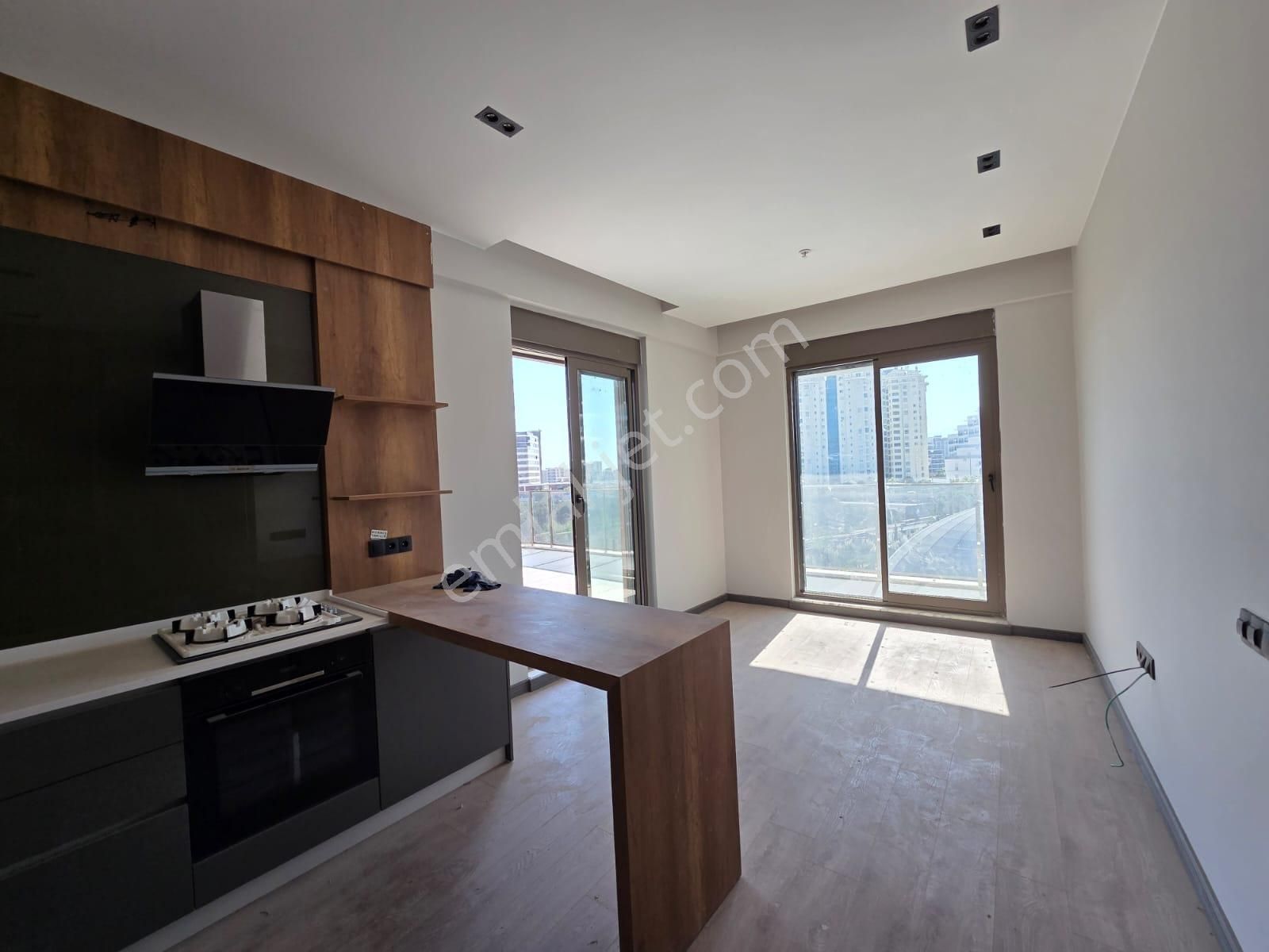 Altıntaş'ta, Müstakil Havuz Ve Teraslı, Satılık 1+1 Lüks Daire - Görsel 6