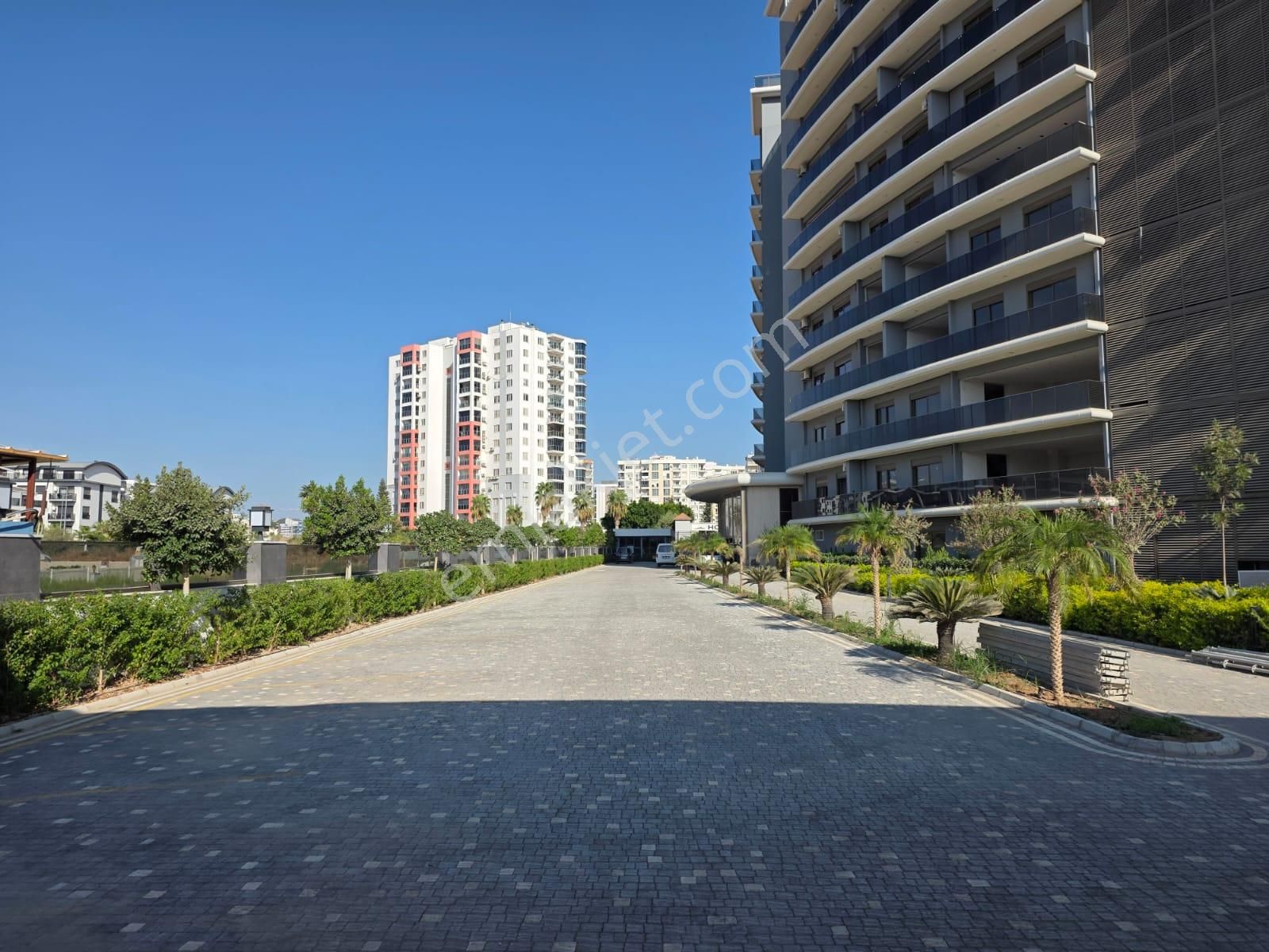 Altıntaş'ta, Müstakil Havuz Ve Teraslı, Satılık 1+1 Lüks Daire - Görsel 13