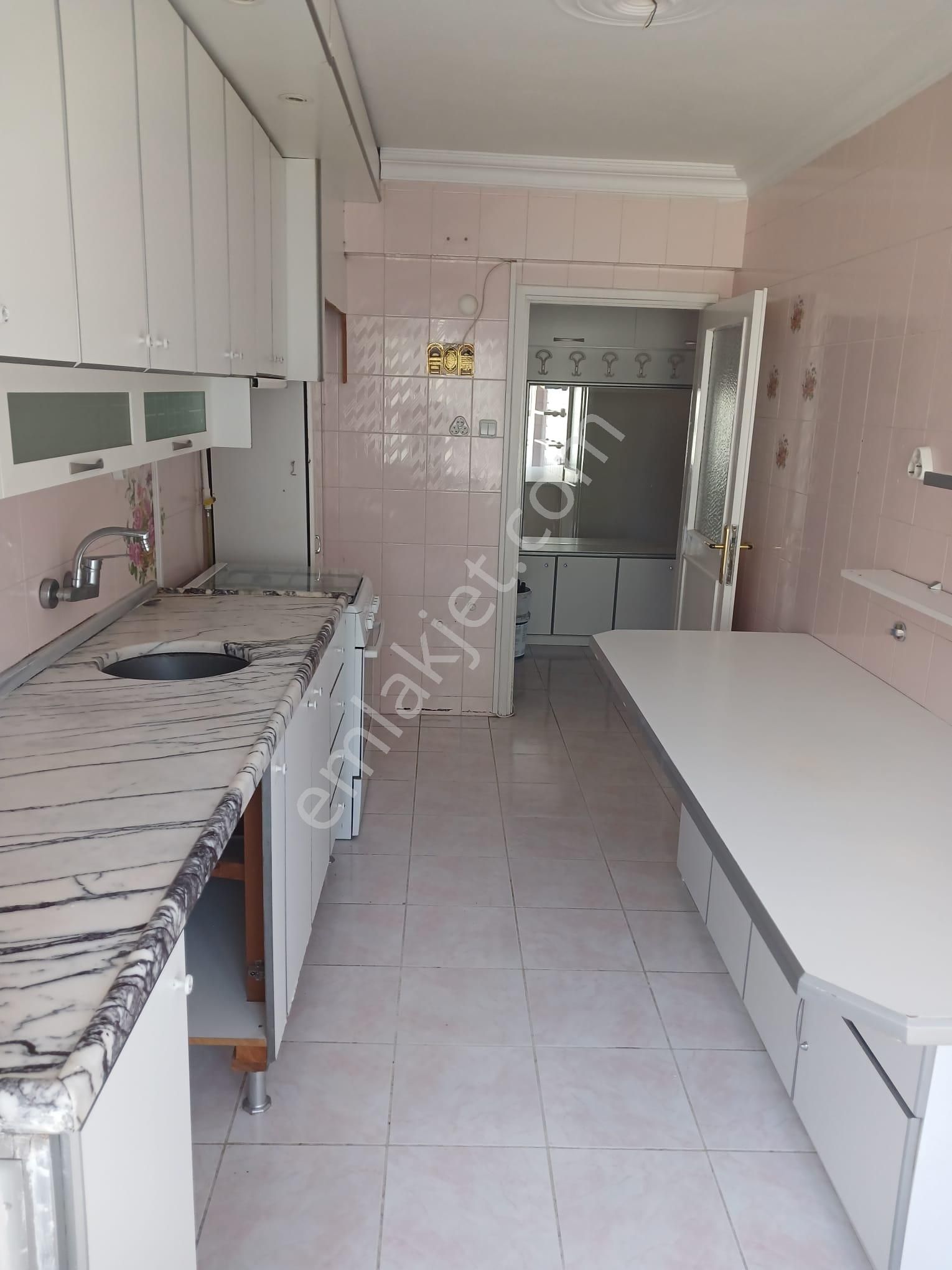 Köşe Cepheli Bakımlı Satılık Daire - Görsel 20