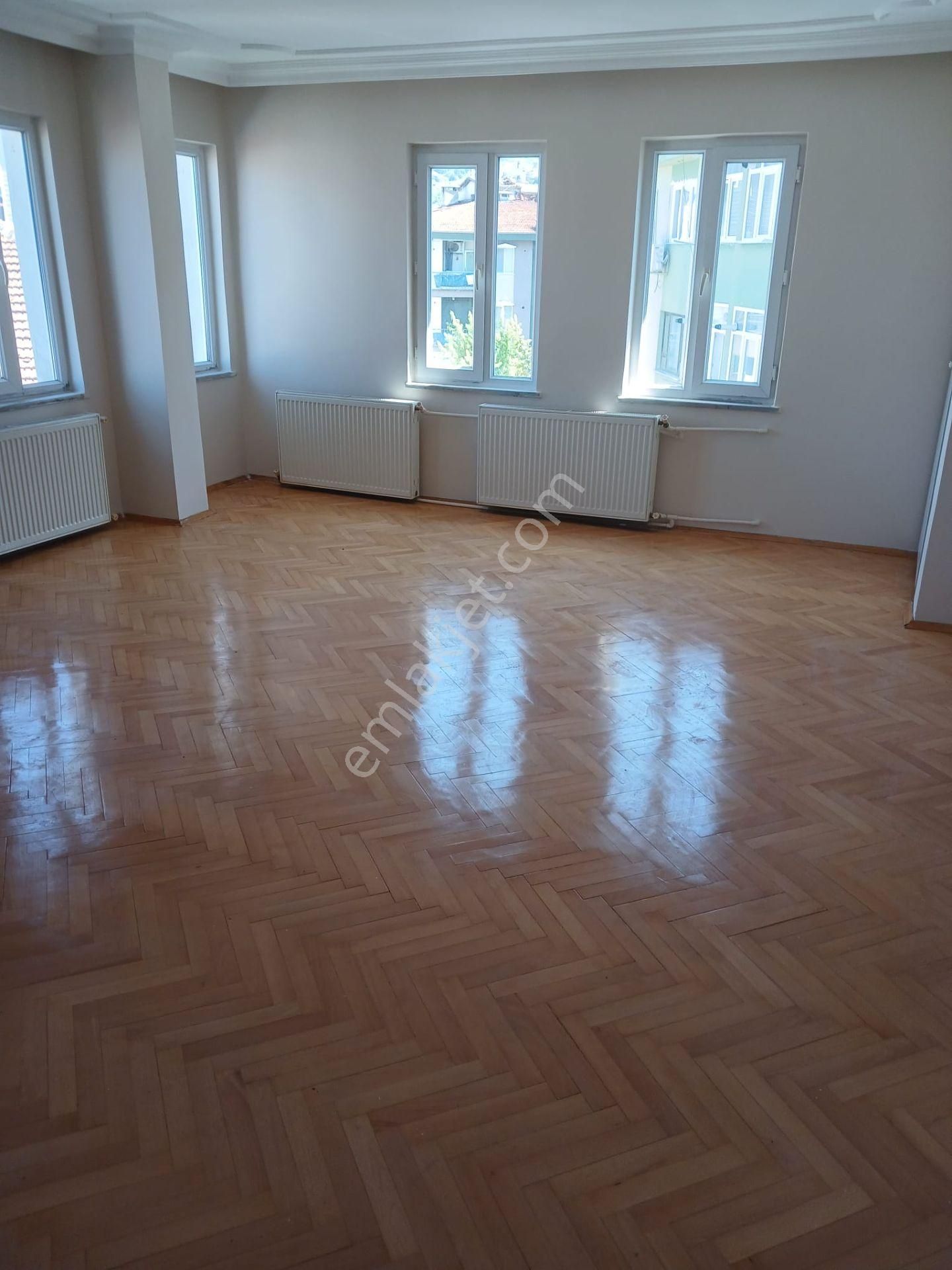 Köşe Cepheli Bakımlı Satılık Daire - Görsel 6