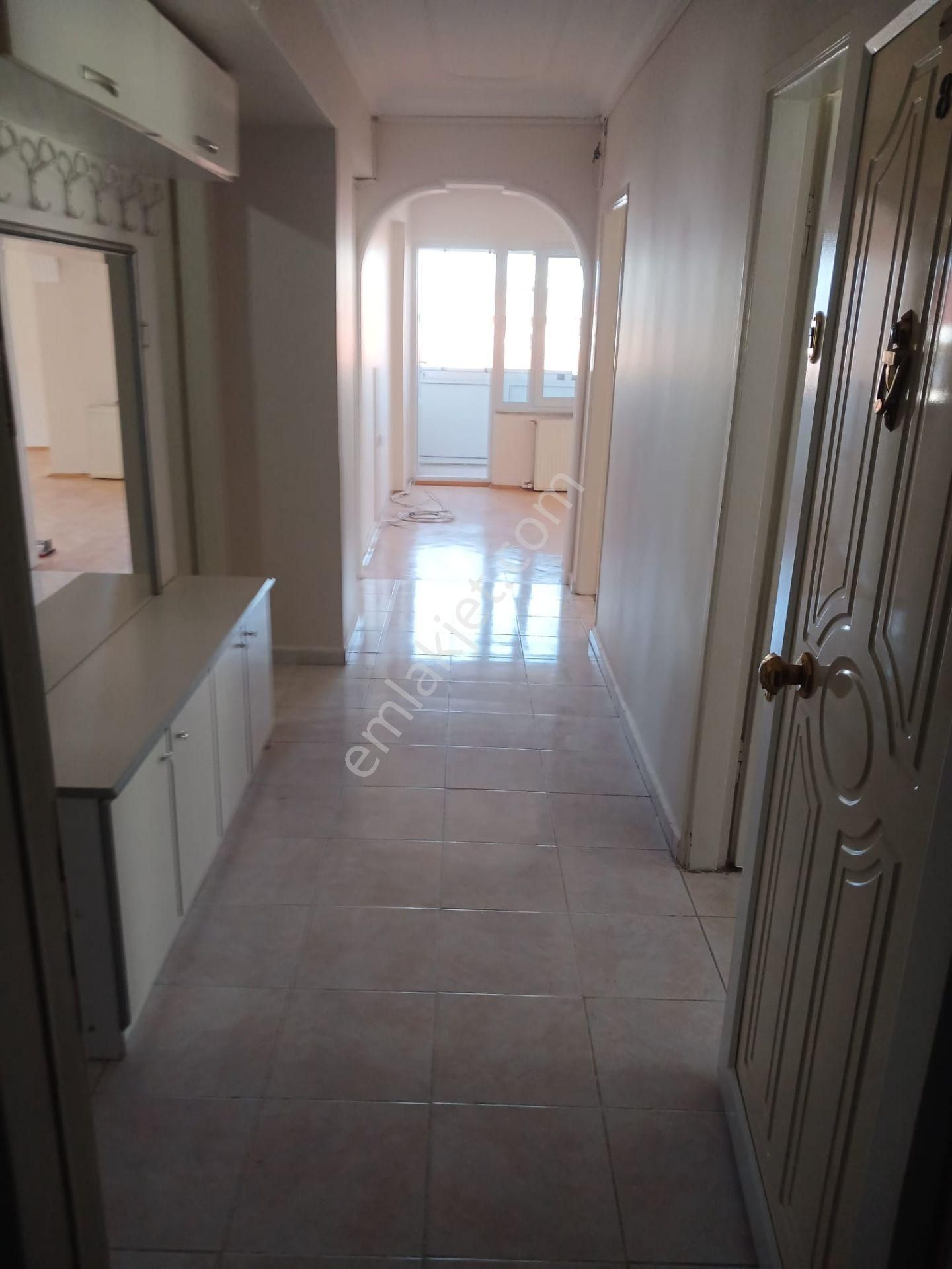 Köşe Cepheli Bakımlı Satılık Daire - Görsel 19