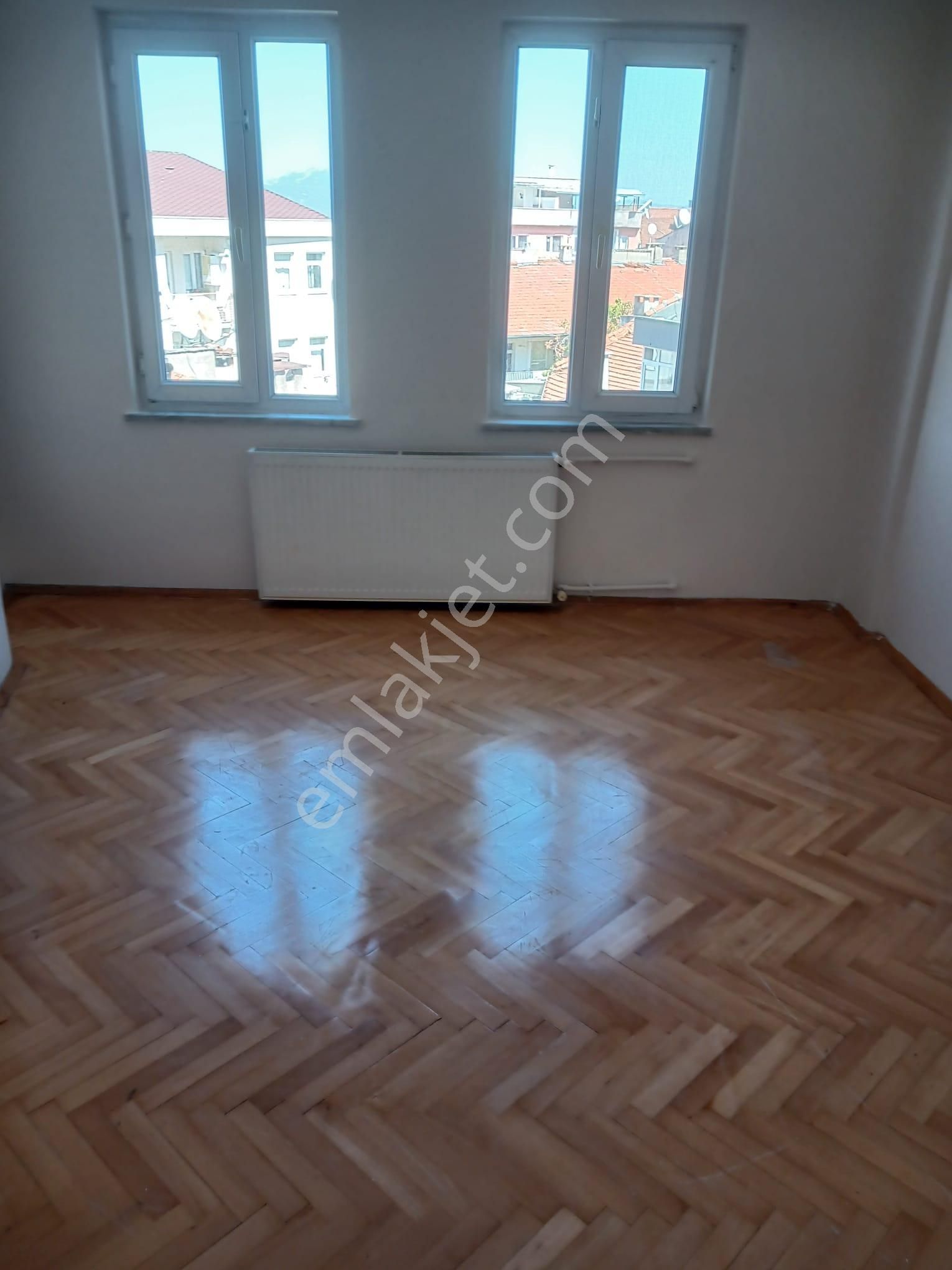 Köşe Cepheli Bakımlı Satılık Daire - Görsel 9