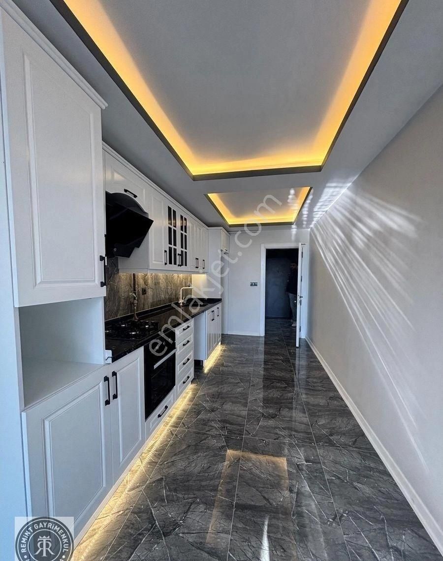 Remint’den Kenan Evren Bulvarı Toros Mahallesinde Geniş 4*1 Kapalı Mutfak Ultra Lüks Yapılı Dairee!!