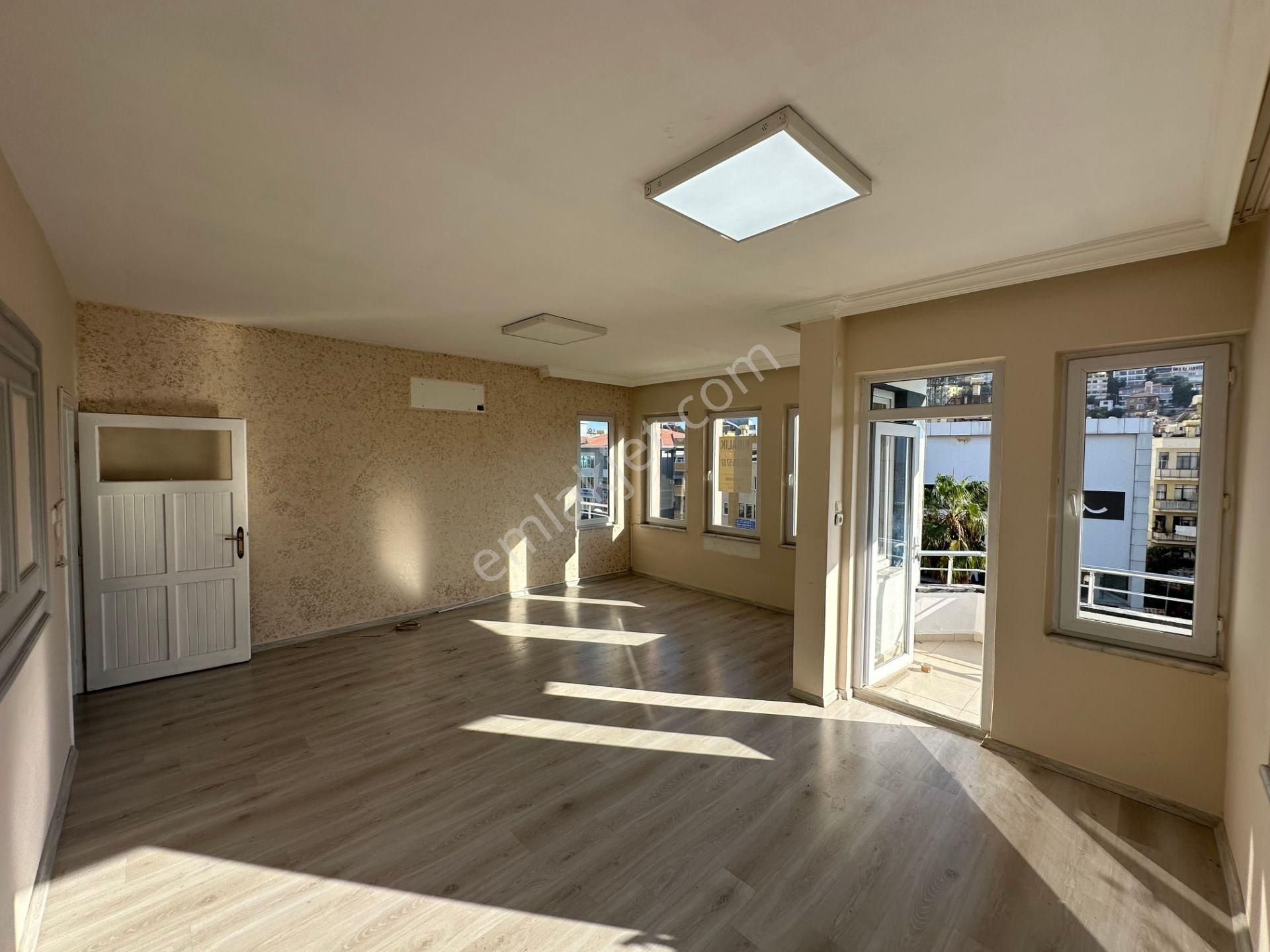 Emlakparktan Atatürk Cd Merkez Ptt Karşısı Kiralık 2+1 Daire - Görsel 14