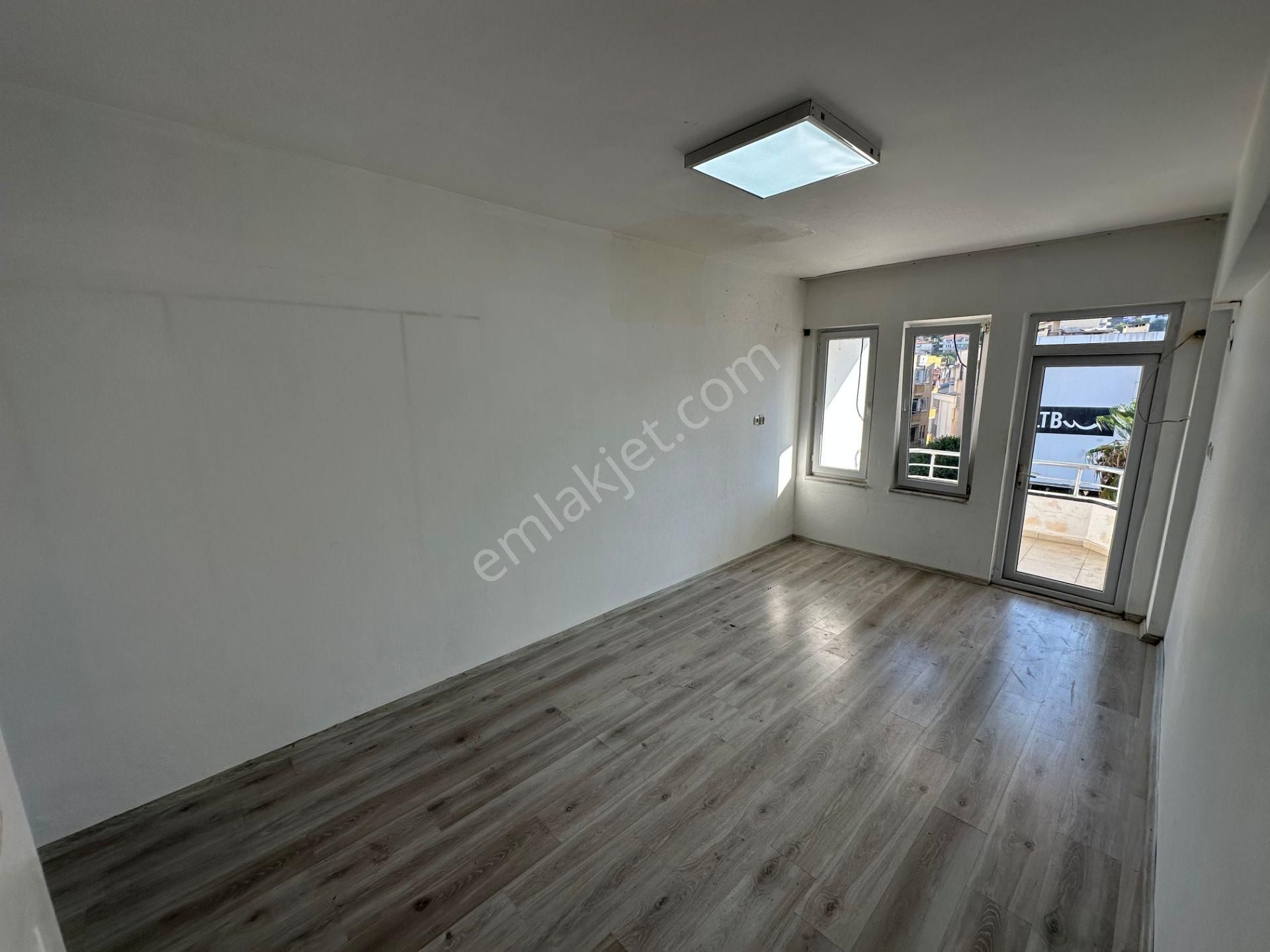 Emlakparktan Atatürk Cd Merkez Ptt Karşısı Kiralık 2+1 Daire - Görsel 11