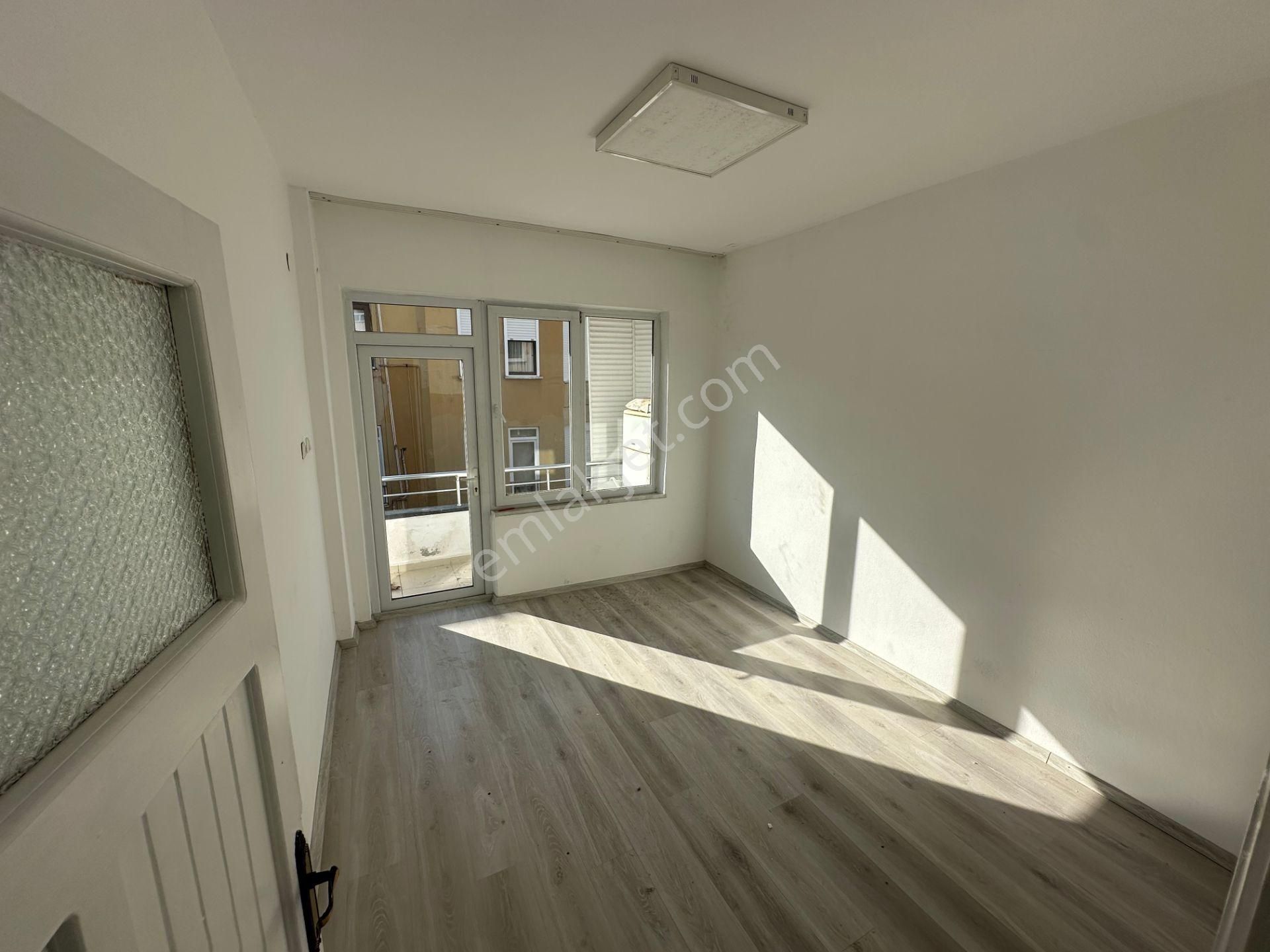 Emlakparktan Atatürk Cd Merkez Ptt Karşısı Kiralık 2+1 Daire - Görsel 10