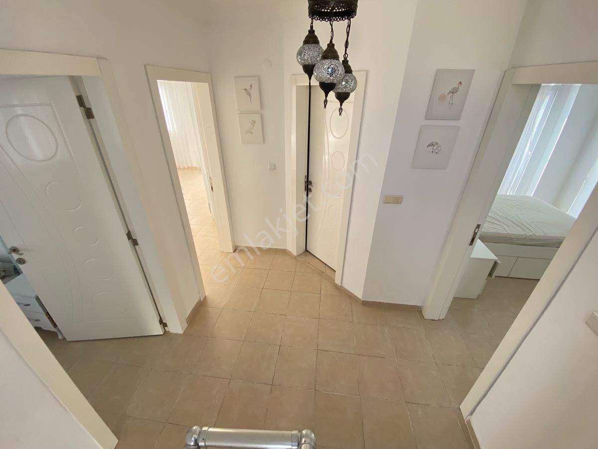 Köşe Konumda Havuzlu 5+1 Müstakil Villa - Görsel 15