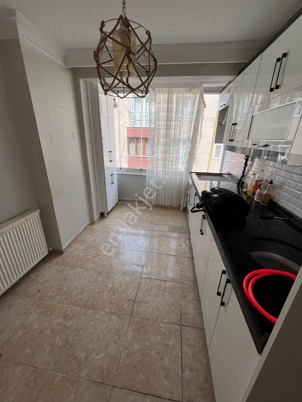 Grv Emlaktan 75. Yıl Mahallesinde Satılık 2.kat 95 M2 2+1 Daire - Görsel 11