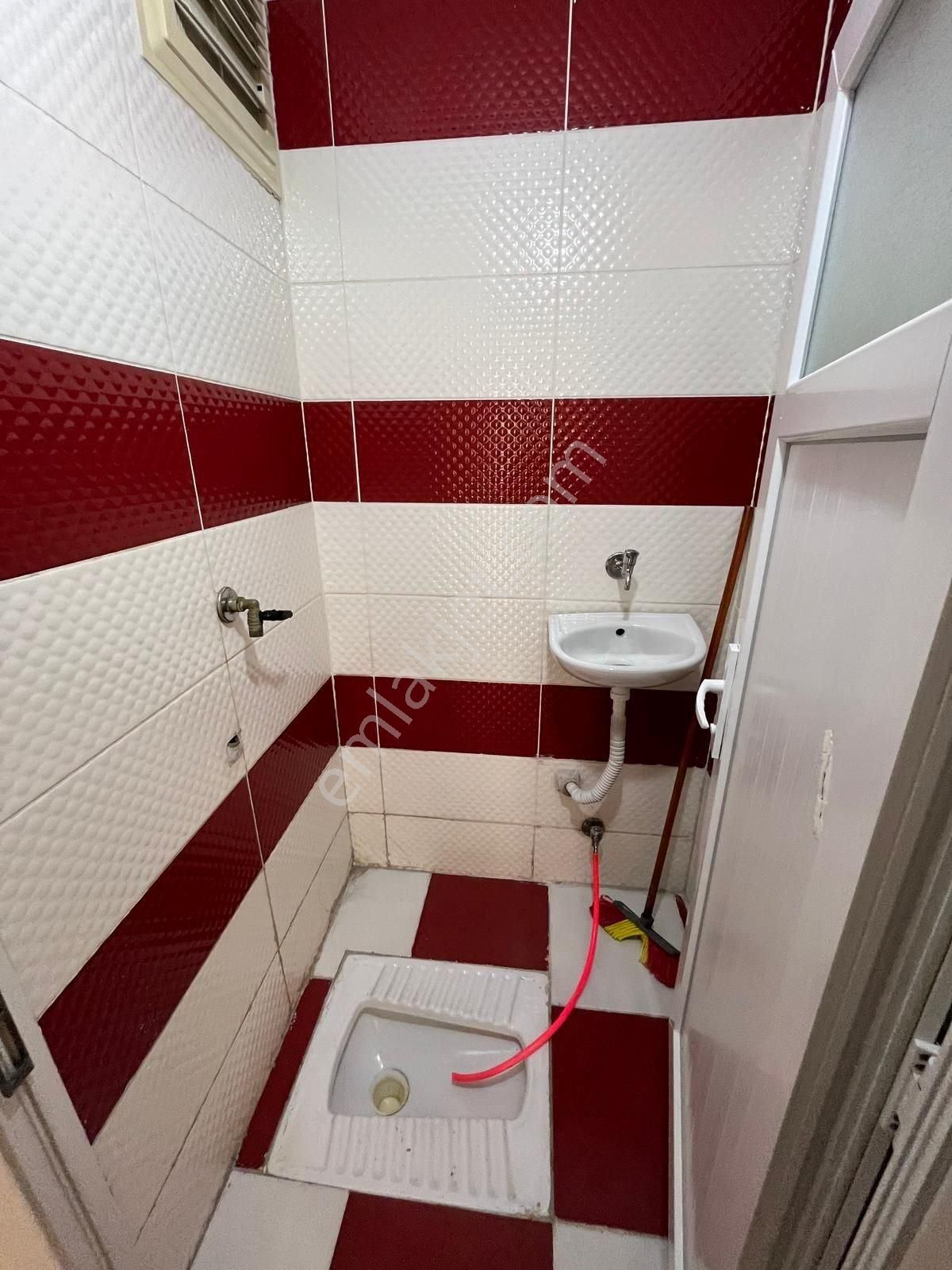 Grv Emlaktan 75. Yıl Mahallesinde Satılık 2.kat 95 M2 2+1 Daire - Görsel 33