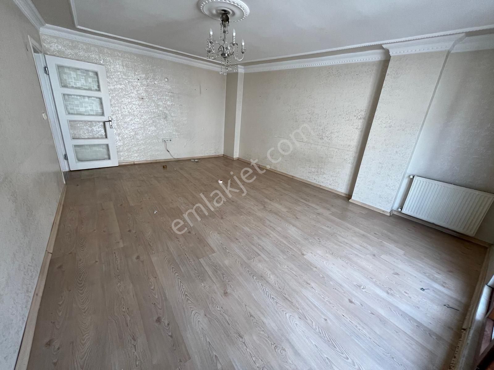 Grv Emlaktan 75. Yıl Mahallesinde Satılık 2.kat 95 M2 2+1 Daire - Görsel 5