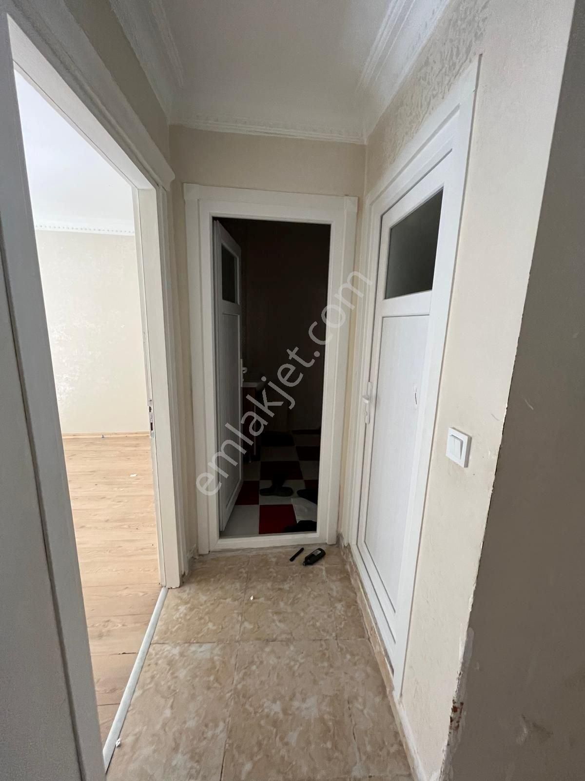 Grv Emlaktan 75. Yıl Mahallesinde Satılık 2.kat 95 M2 2+1 Daire - Görsel 23