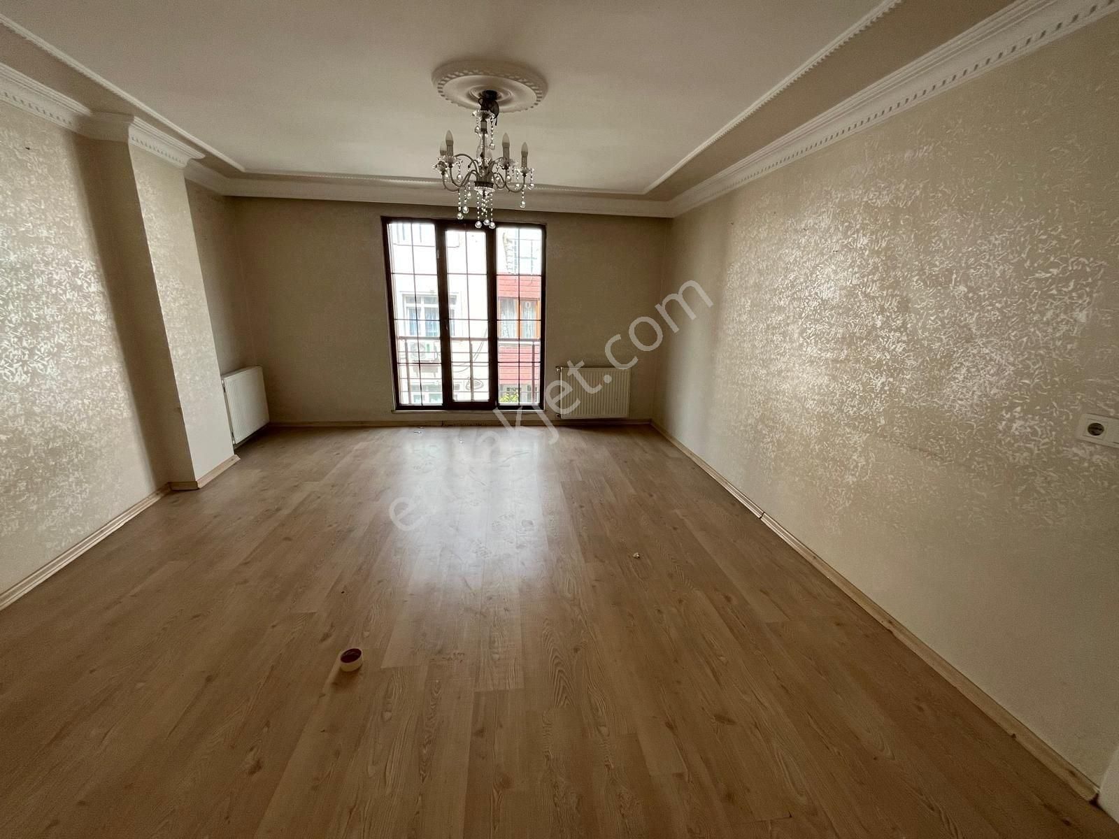 Grv Emlaktan 75. Yıl Mahallesinde Satılık 2.kat 95 M2 2+1 Daire - Görsel 2