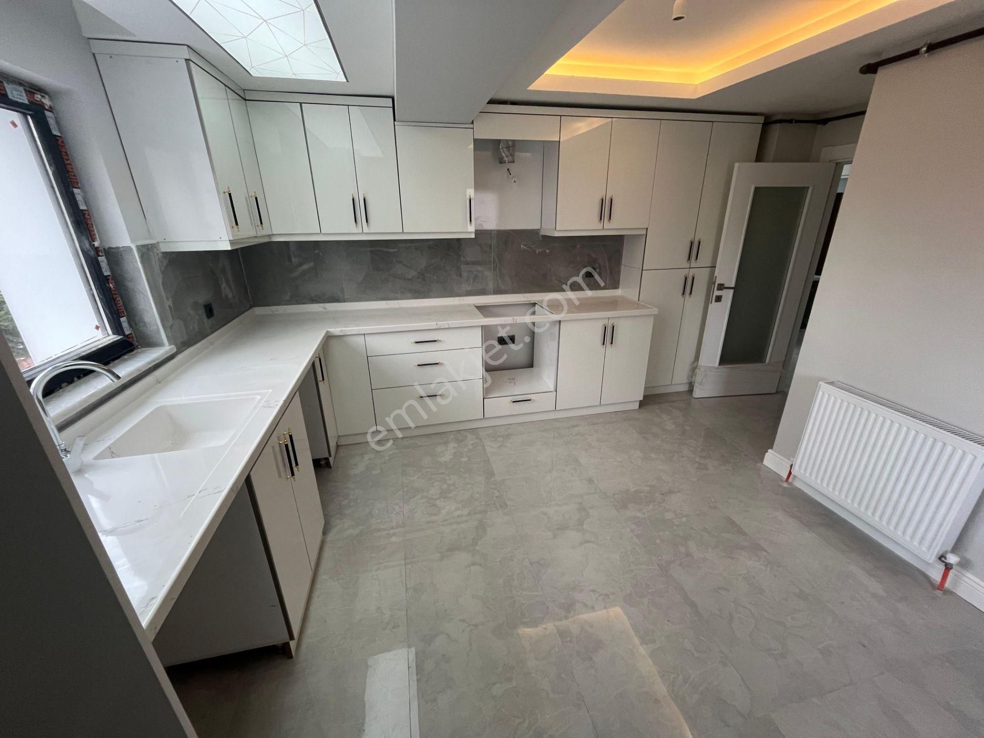 Elvan Mh De3+1 E.banyolu Asansörlü Yeni Bina Full Yapılı Daire - Görsel 2