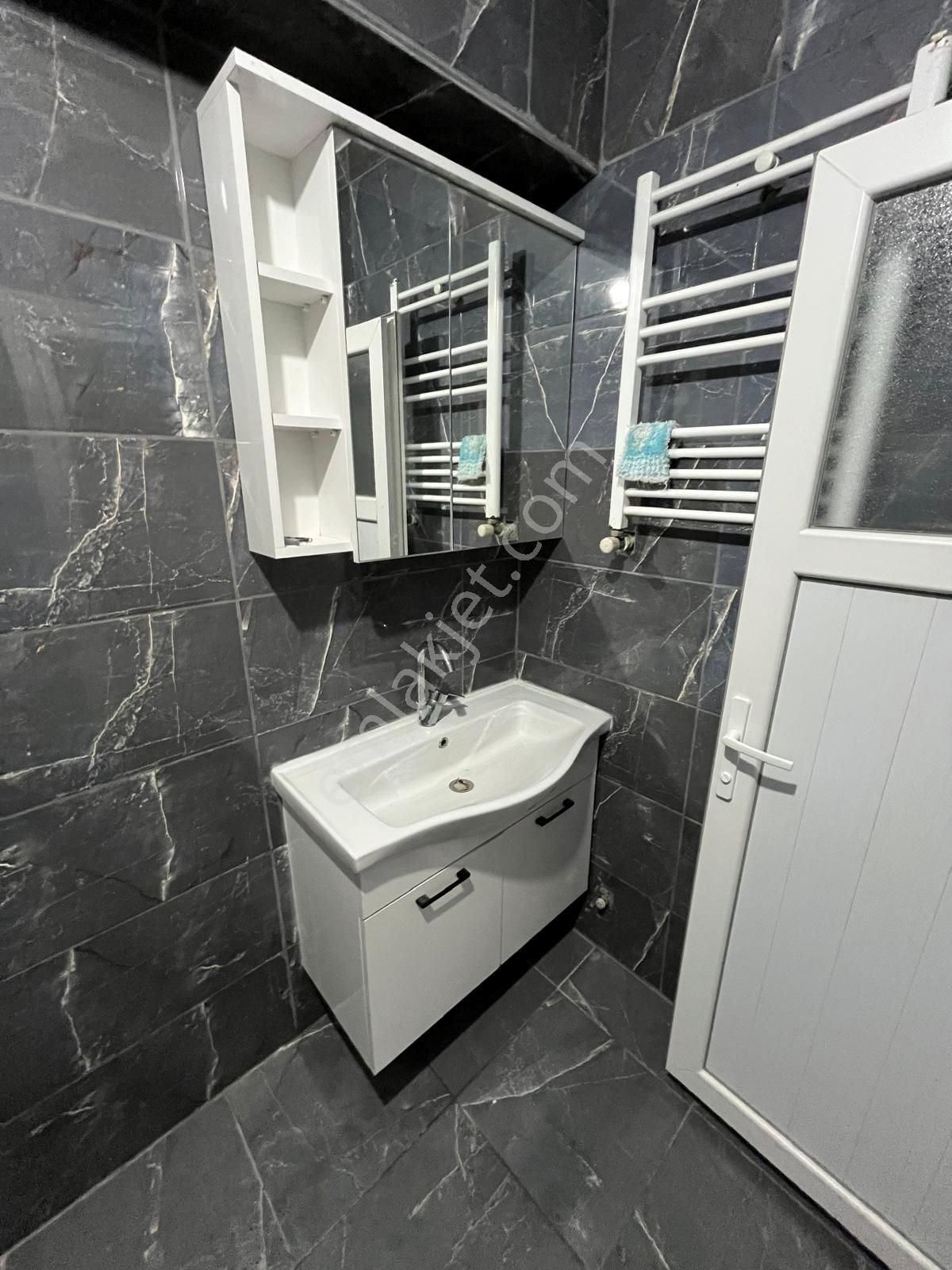 Grv Emlaktan 75. Yıl Mah. Satılık 3.kat 170 M2 4+2 Dubleks Daire - Görsel 22