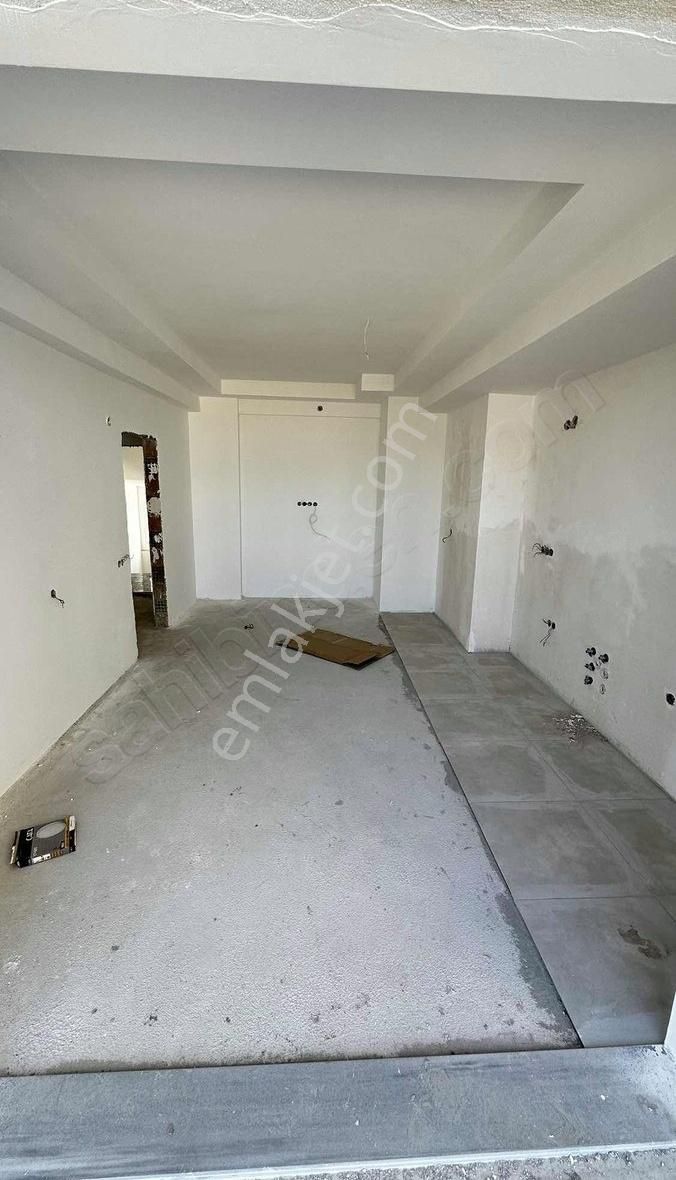 Havuzlu Lüx Sitede Ara Kat Önü Açık 2+1 Daire Takas Olur - Görsel 9