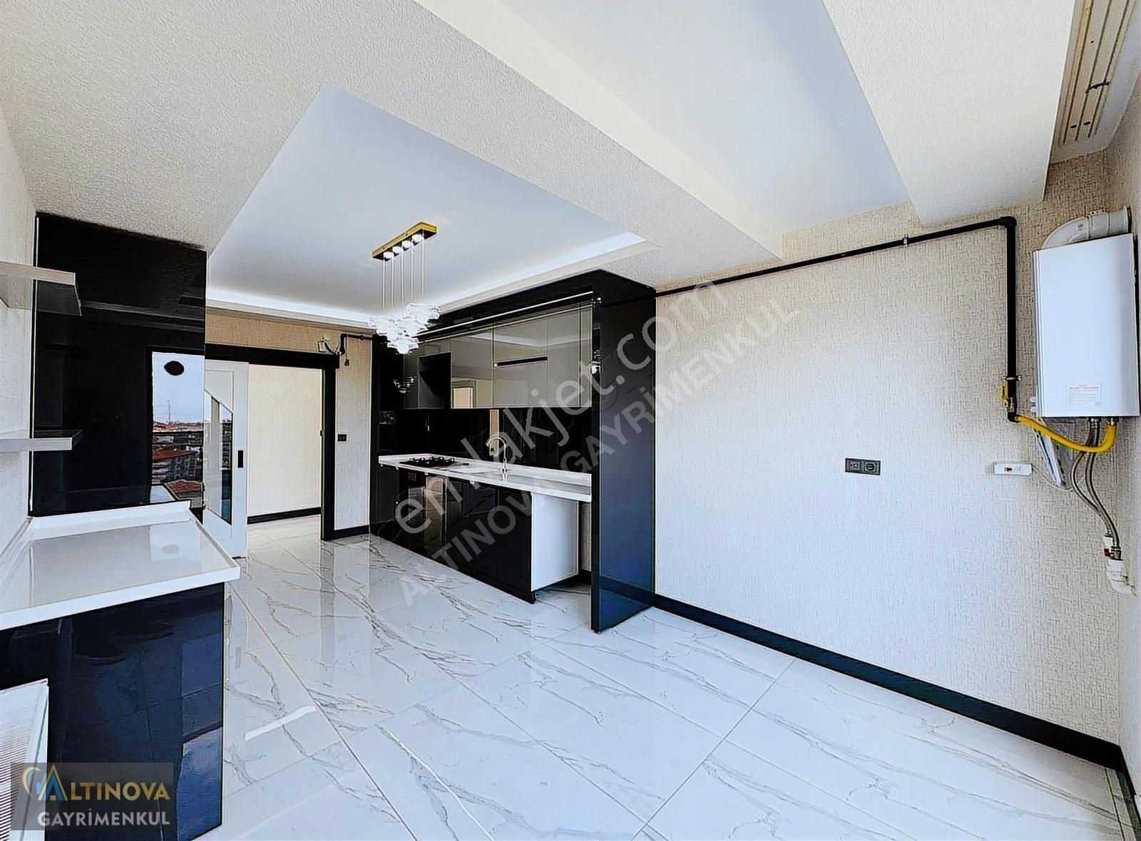 Keçiörende Site İçerisinde Ultra Lüx Yapılı Satılık 4+1 Daire - Görsel 18