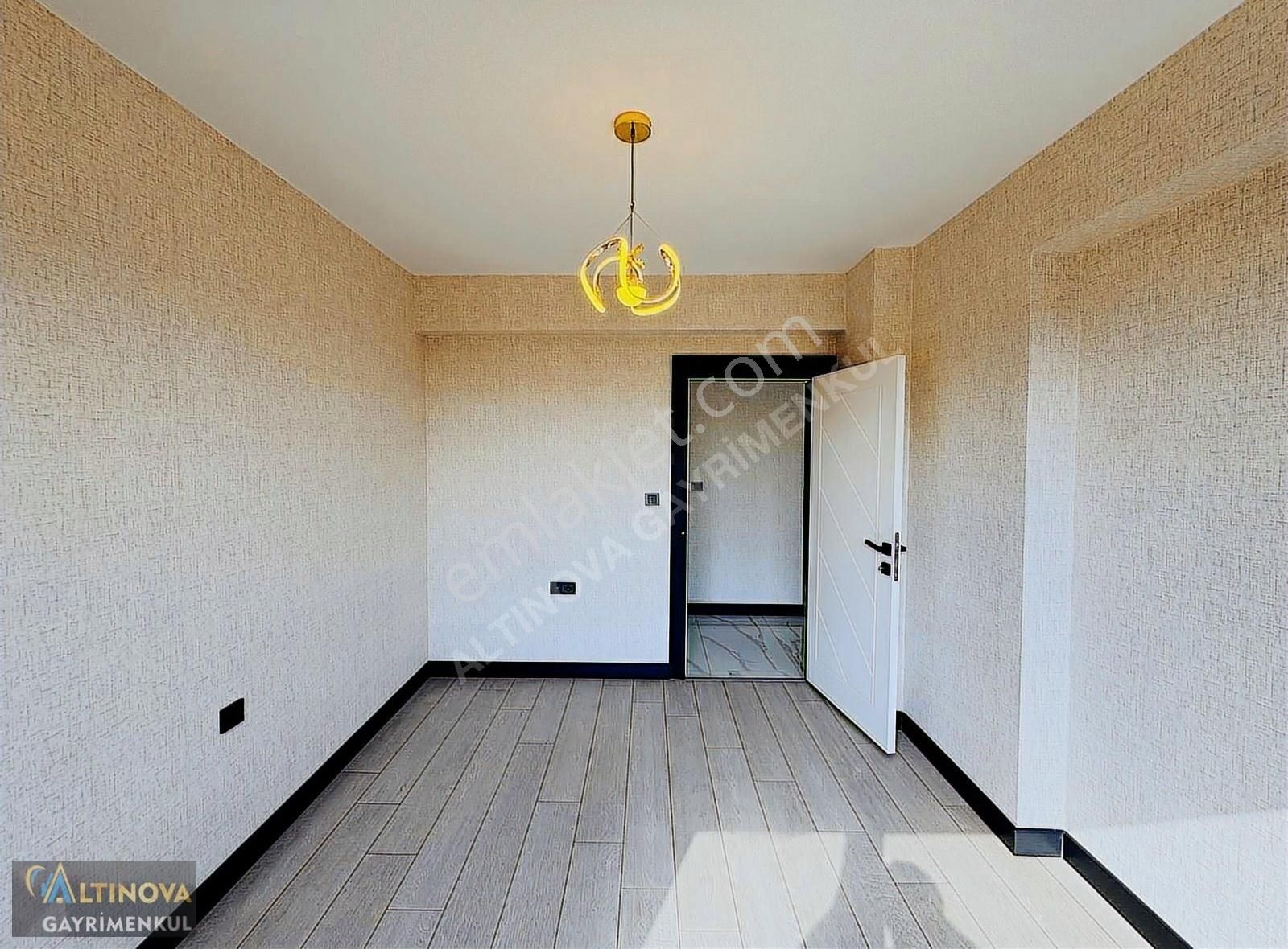 Keçiörende Site İçerisinde Ultra Lüx Yapılı Satılık 4+1 Daire - Görsel 16