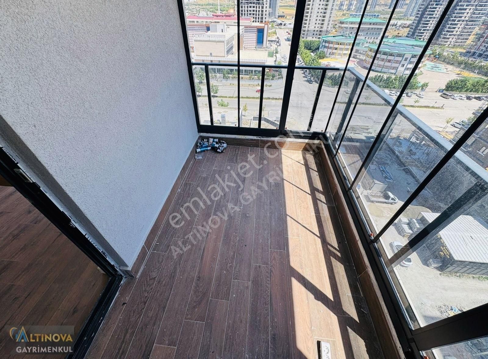 Bulvar Üzerinde Ultra Lüx Yapılı Satılık 4+1 Daire - Görsel 25