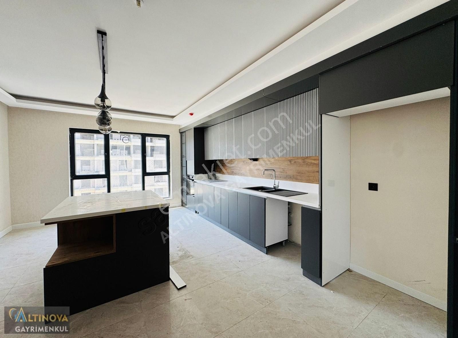 Bulvar Üzerinde Ultra Lüx Yapılı Satılık 4+1 Daire - Görsel 8