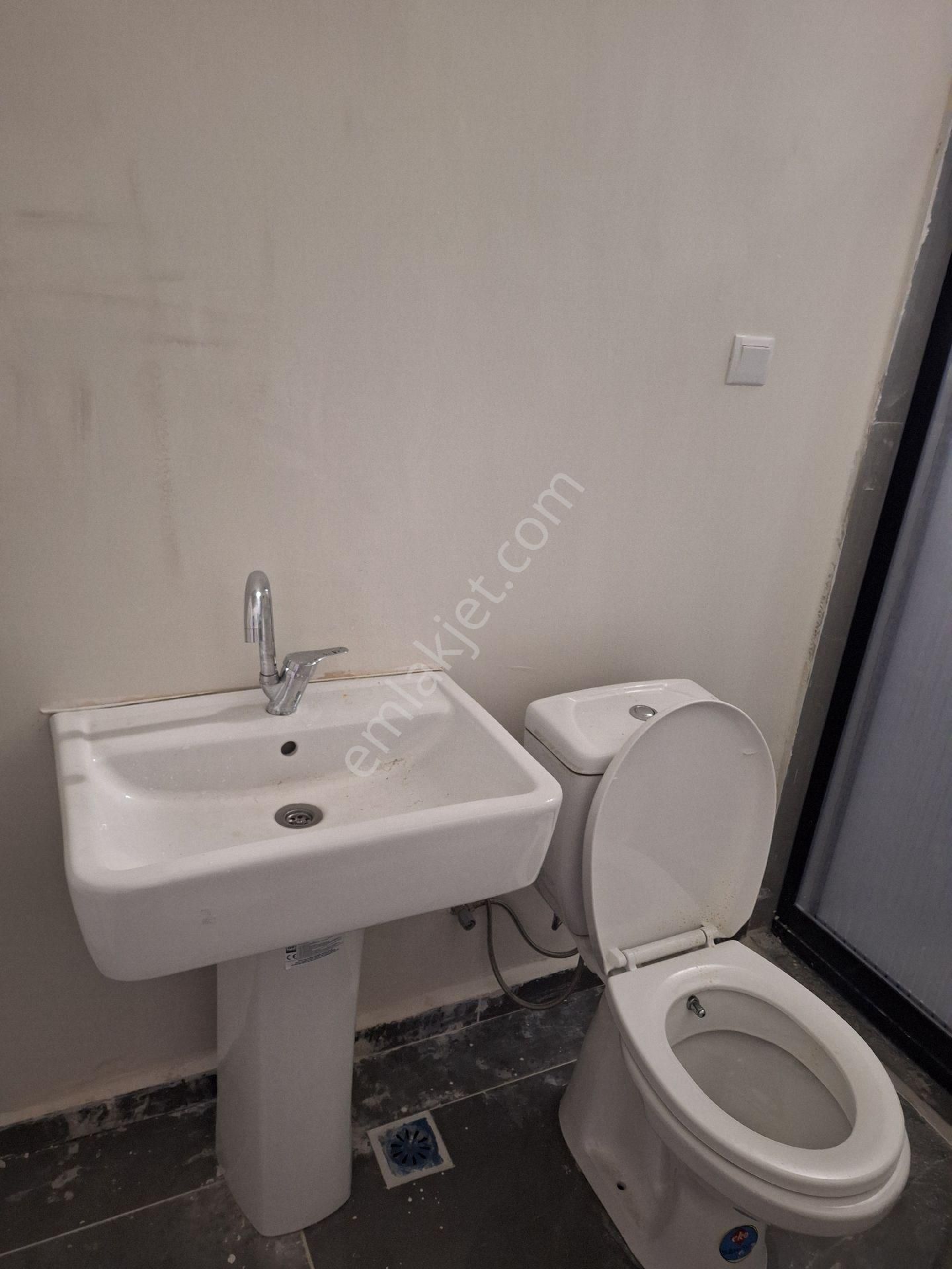 Değer Emlak'tan Asma Katlı Satılık İş Yeri - Görsel 10