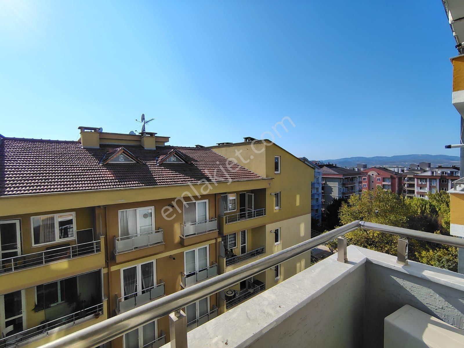 Aktürk Gayrimenkulden Merkezi Konumlu 2+1 Fırsat Daire - Görsel 7