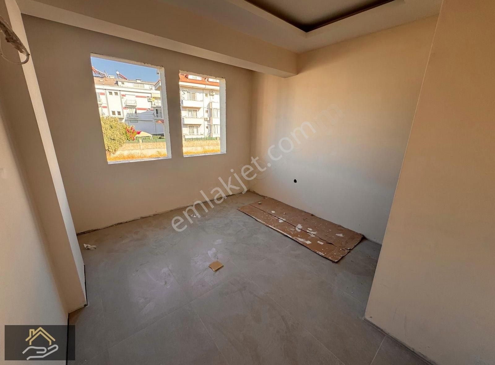 Karlık Gayrimenkulden Patlangıçta Satılık 2+1 Arakat Daire - Görsel 12