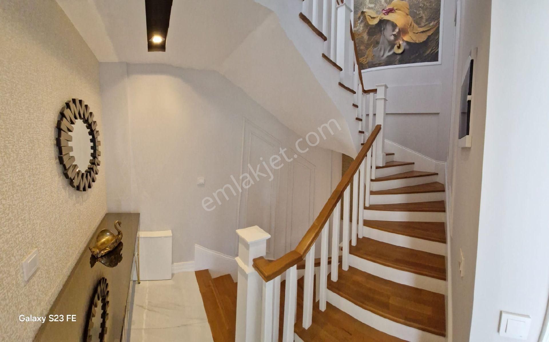 Menderes Barboras Mah Satılık Villa Reb Gayrimenkulden