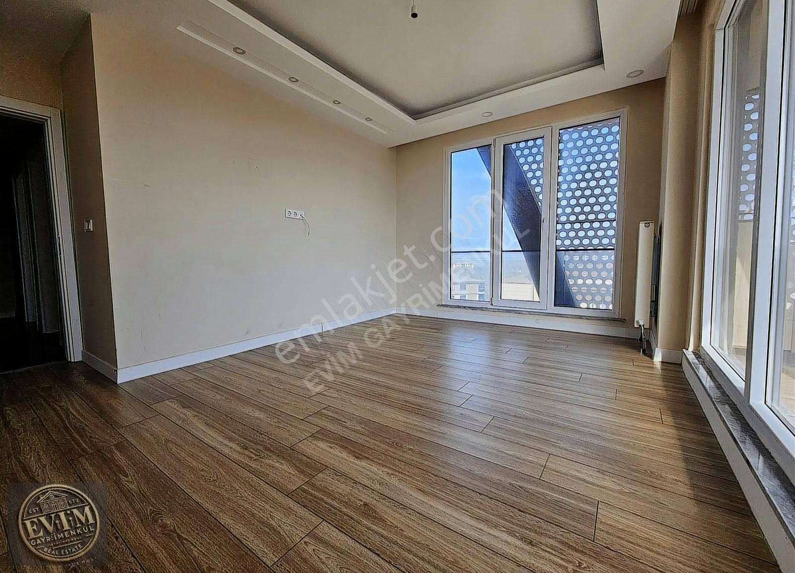 Evim Gayrimenkul'den Havuzlu Güvenlikli Sitede 3+1 Lüx Daire - Görsel 4