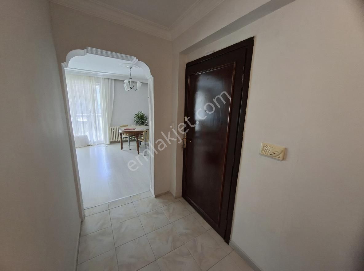 Kw Cobans'tan Kazımdirik (bornova) – 115 M² 3+1 Satılık Daire: Çift Balkonlu, Bakımlı Bina! - Görsel 10