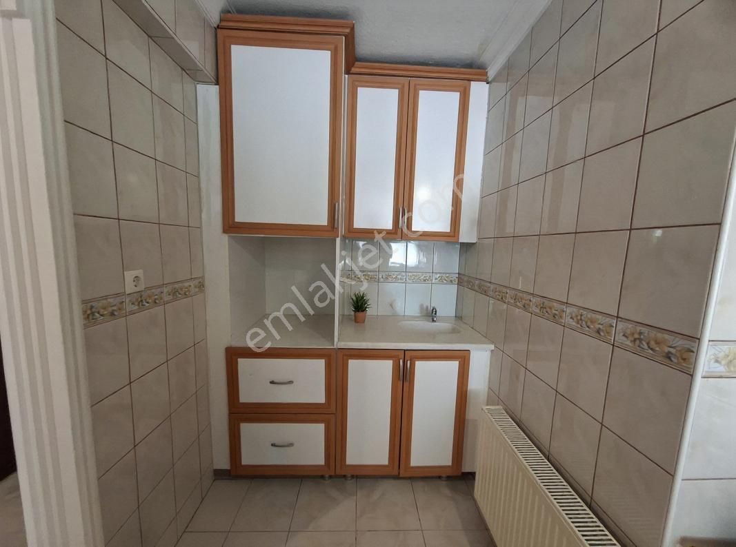 Kw Cobans'tan Kazımdirik (bornova) – 115 M² 3+1 Satılık Daire: Çift Balkonlu, Bakımlı Bina! - Görsel 19