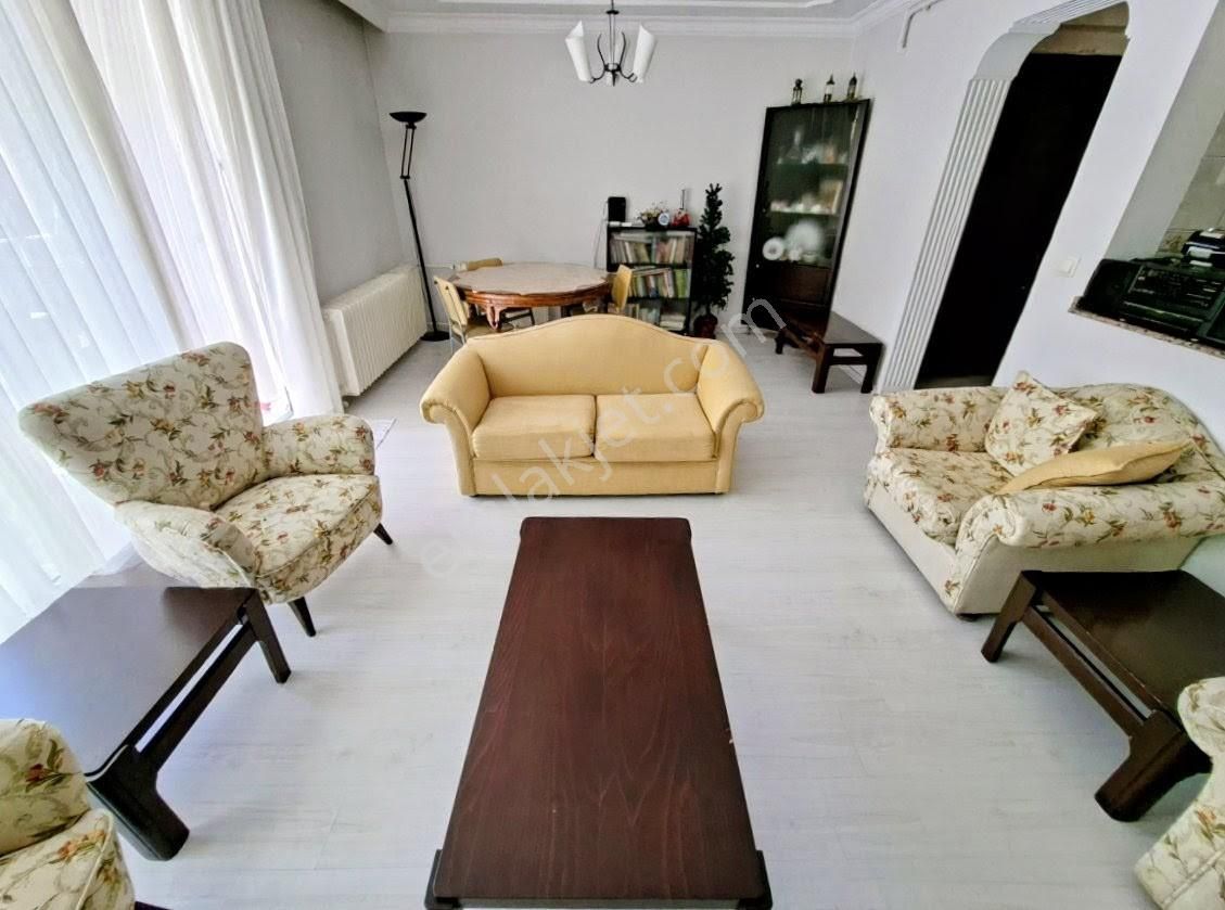 Kw Cobans'tan Kazımdirik (bornova) – 115 M² 3+1 Satılık Daire: Çift Balkonlu, Bakımlı Bina! - Görsel 14