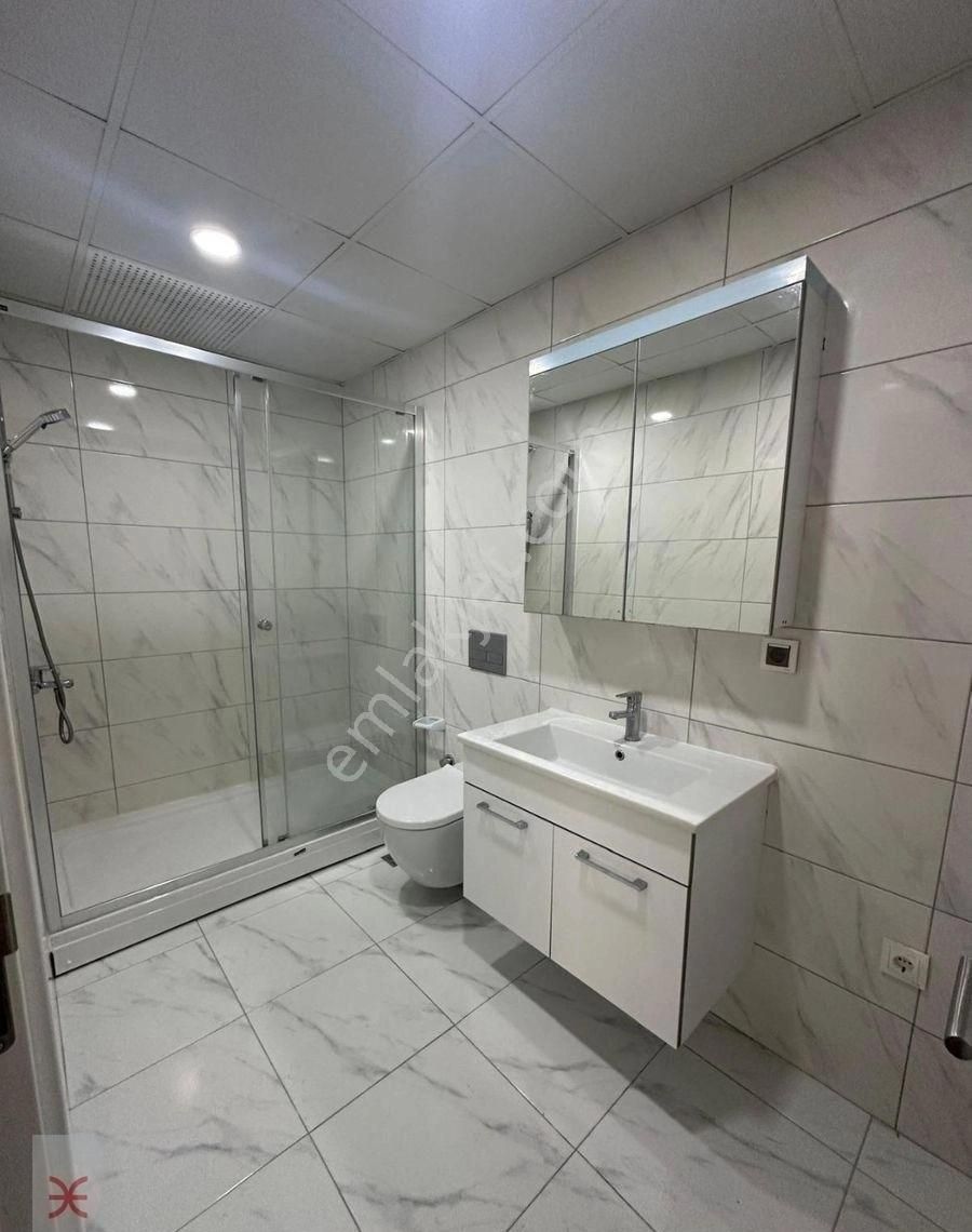 Veli Baba Ertuğrul Gazi Cad Üzeri Aydos Ormanı Yakını Sitede Havuzlu 2+1 - Görsel 24