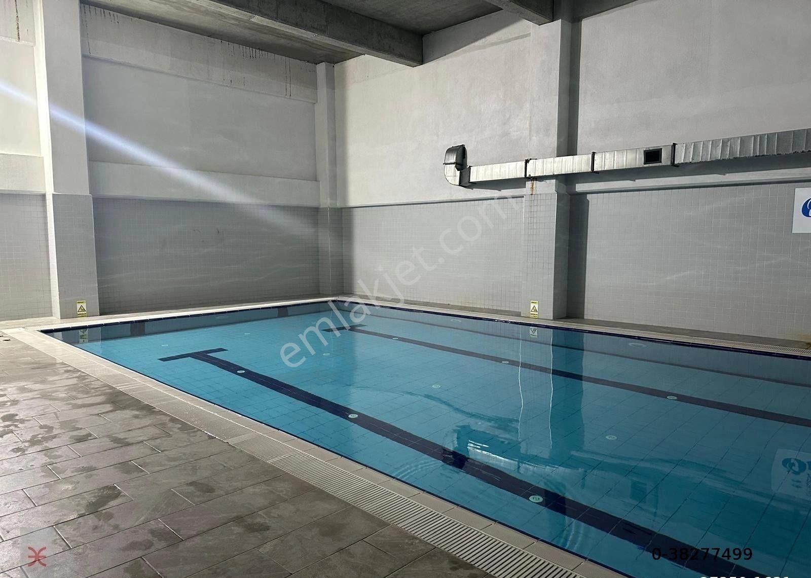 Veli Baba Ertuğrul Gazi Cad Üzeri Aydos Ormanı Yakını Sitede Havuzlu 2+1 - Görsel 25