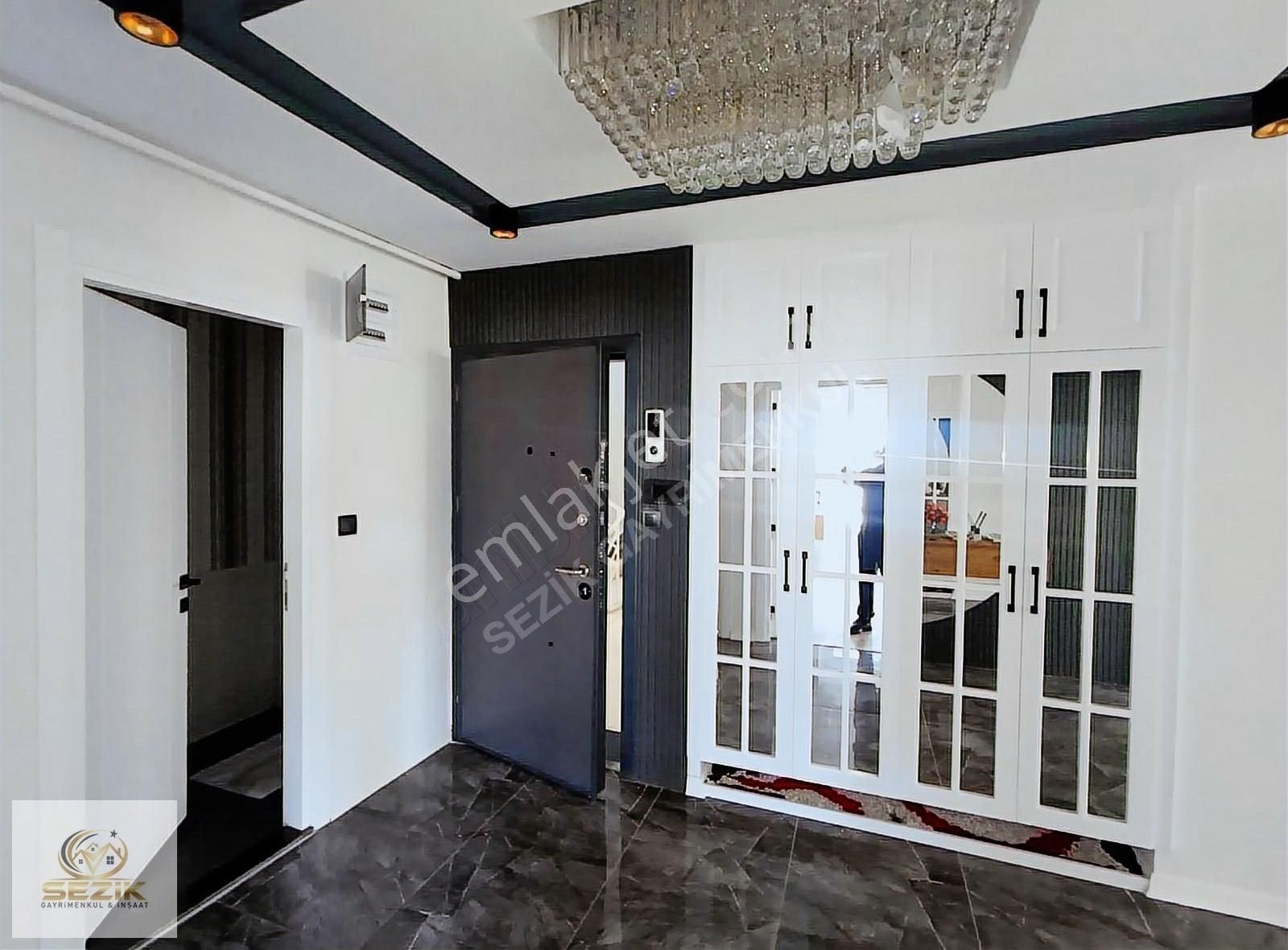 Kenan Evren Bulva Üzeri Emsalsiz Cok Geniş Ultra Lüks 4+1 Daire - Görsel 23