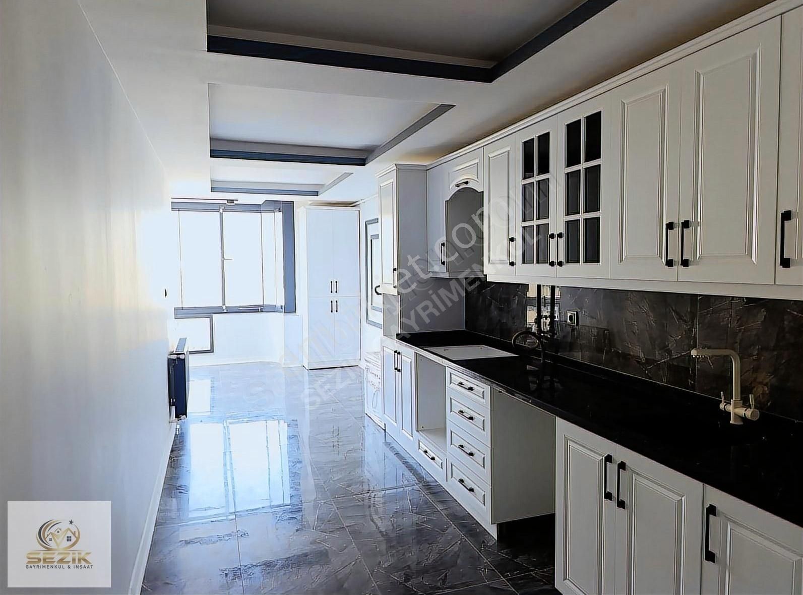 Kenan Evren Bulva Üzeri Emsalsiz Cok Geniş Ultra Lüks 4+1 Daire - Görsel 6