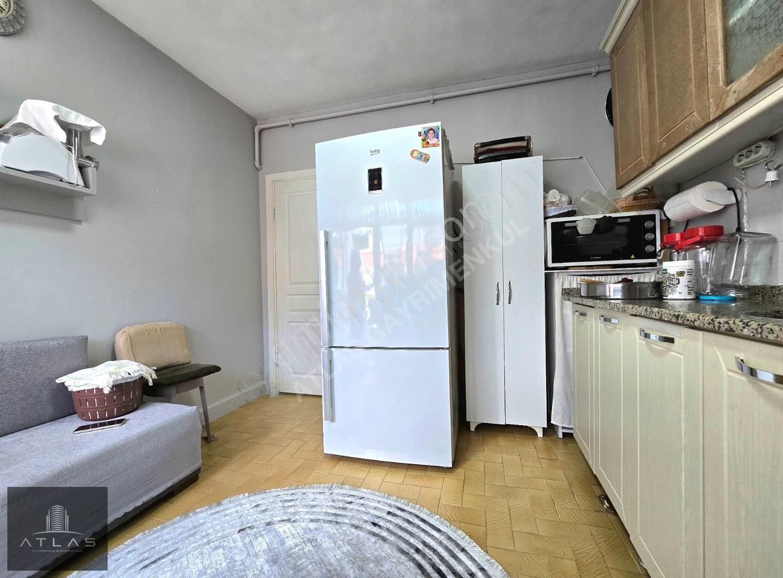 Atlas'tan,çobançeşme'de, 3+1, 150m2, Kat Eksiği Olan, Yatırımlık - Görsel 2