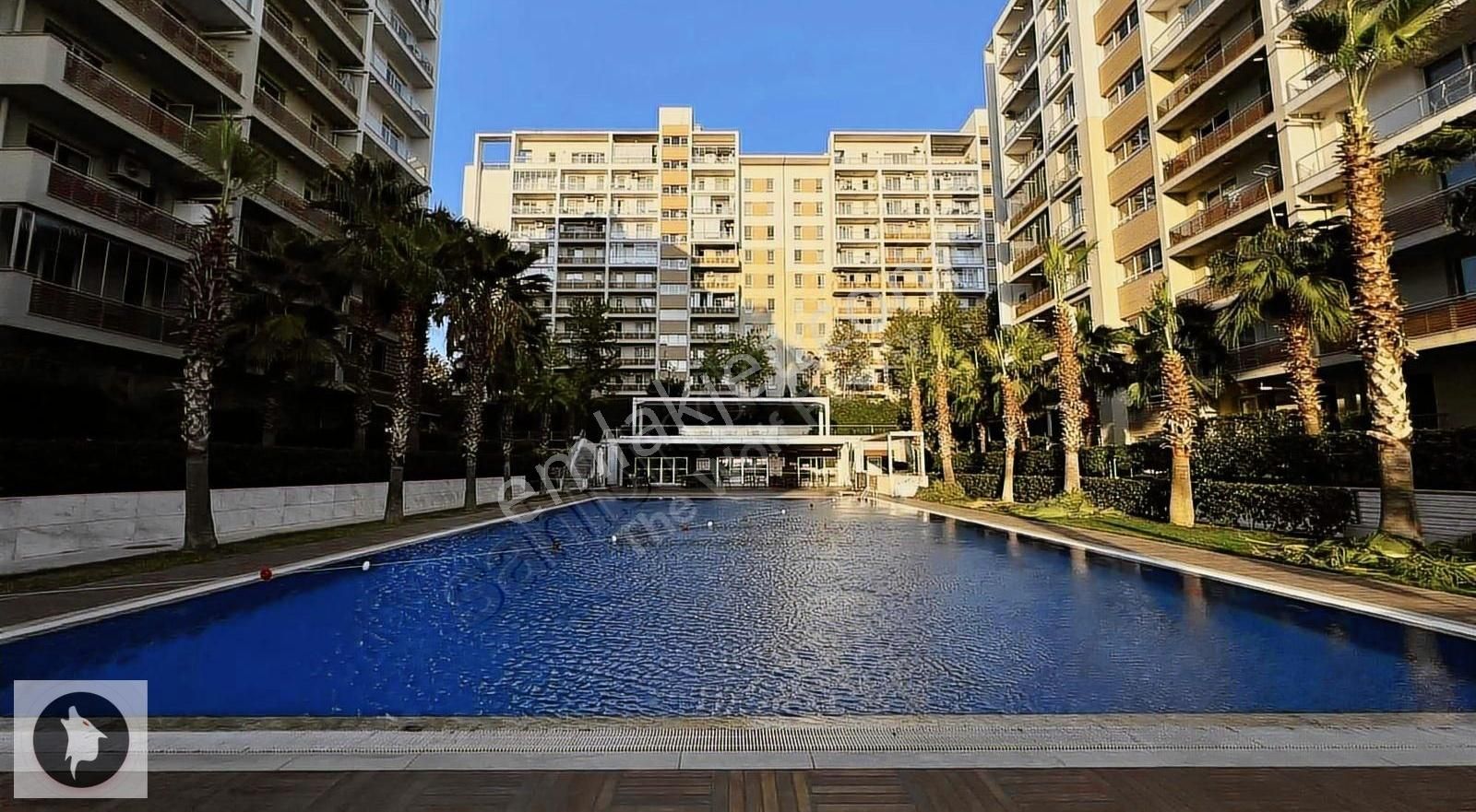 Karşıyakada Satılık Daire Özel Bahçeli 5+1 Dubleks - Görsel 26