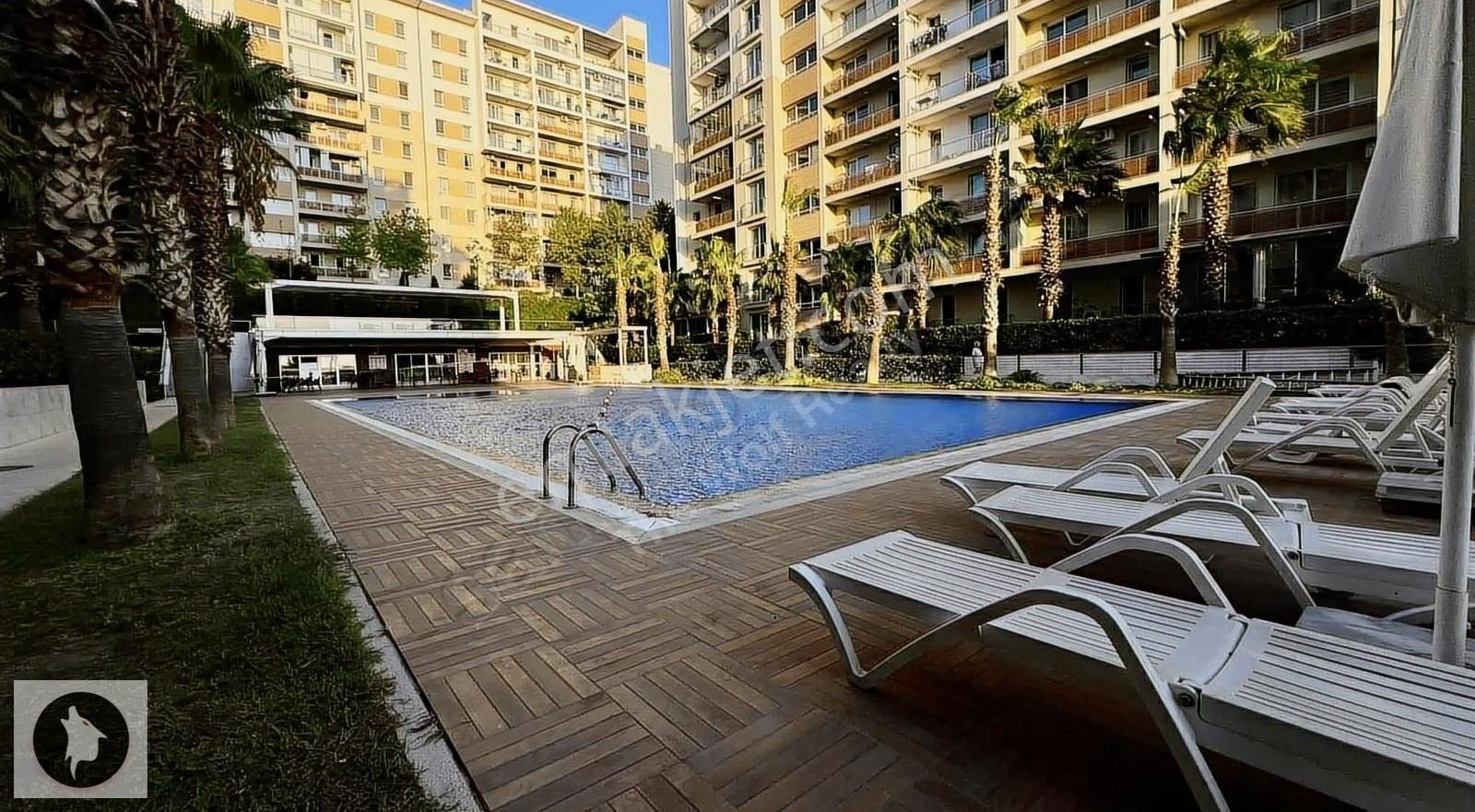 Karşıyakada Satılık Daire Özel Bahçeli 5+1 Dubleks - Görsel 23