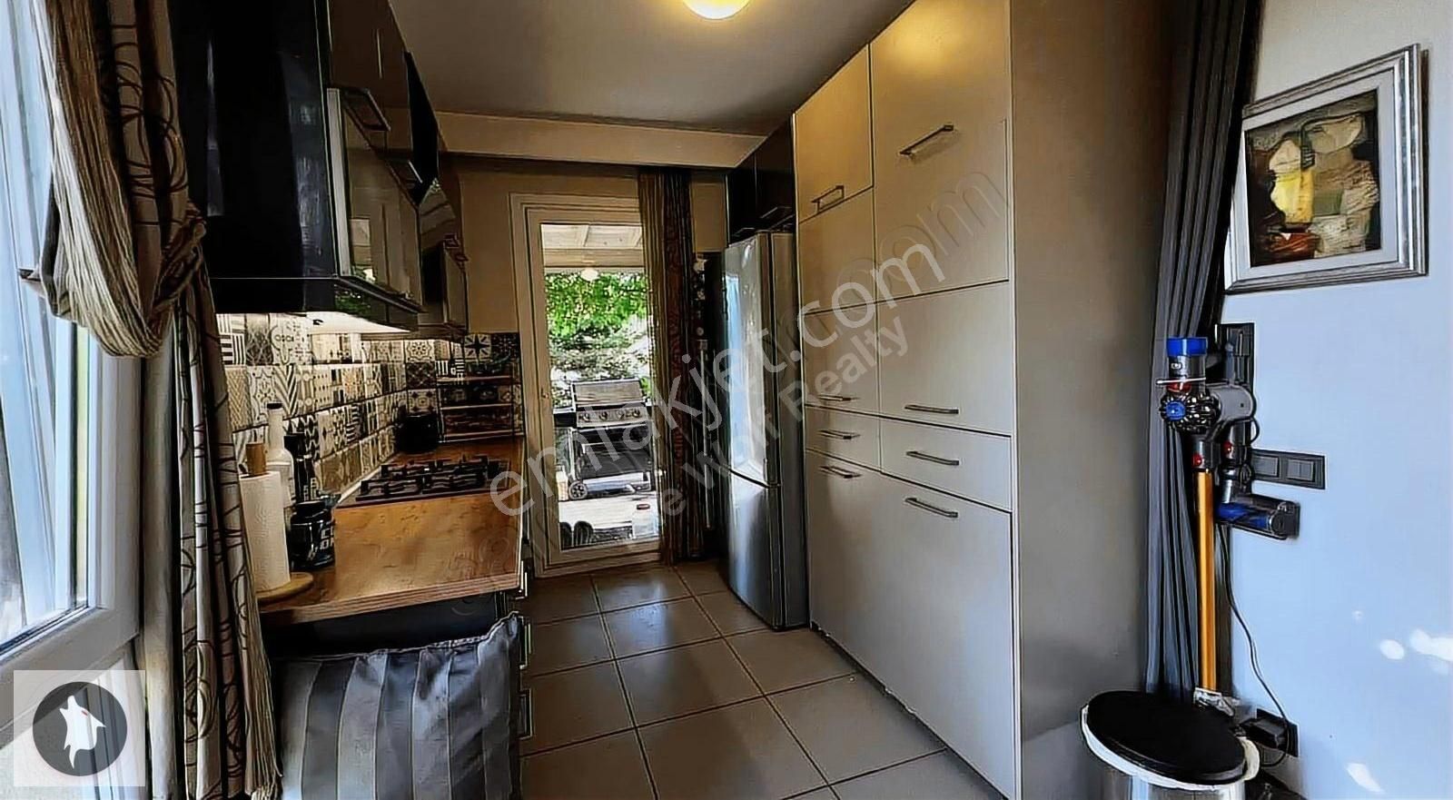 Karşıyakada Satılık Daire Özel Bahçeli 5+1 Dubleks - Görsel 6