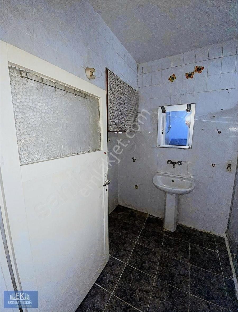 Gaziemir Aktepe Merkezde 2+1. 90m2 3. Kat Kiralık Daire - Görsel 7