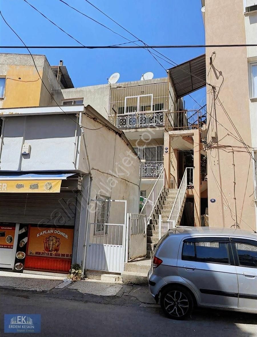 Gaziemir Aktepe Merkezde 2+1. 90m2 3. Kat Kiralık Daire