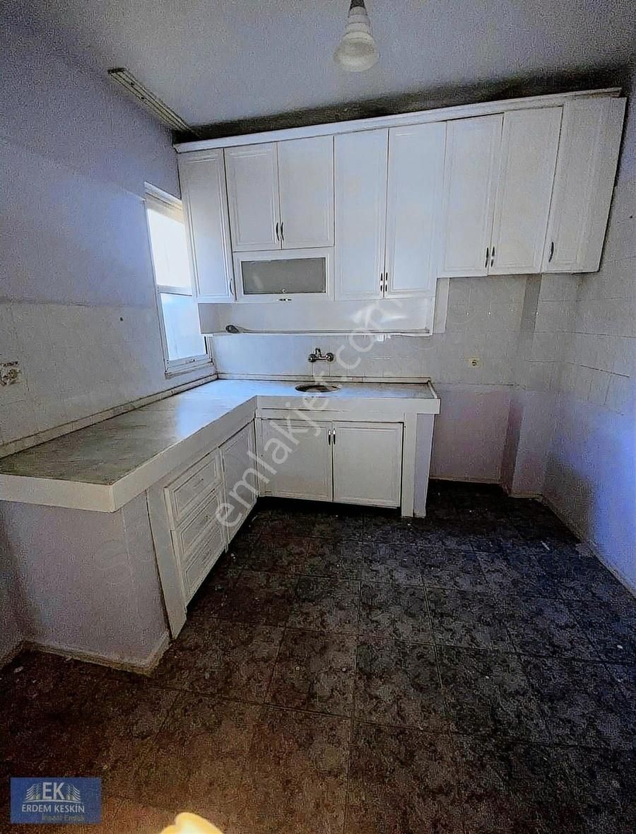 Gaziemir Aktepe Merkezde 2+1. 90m2 3. Kat Kiralık Daire - Görsel 8